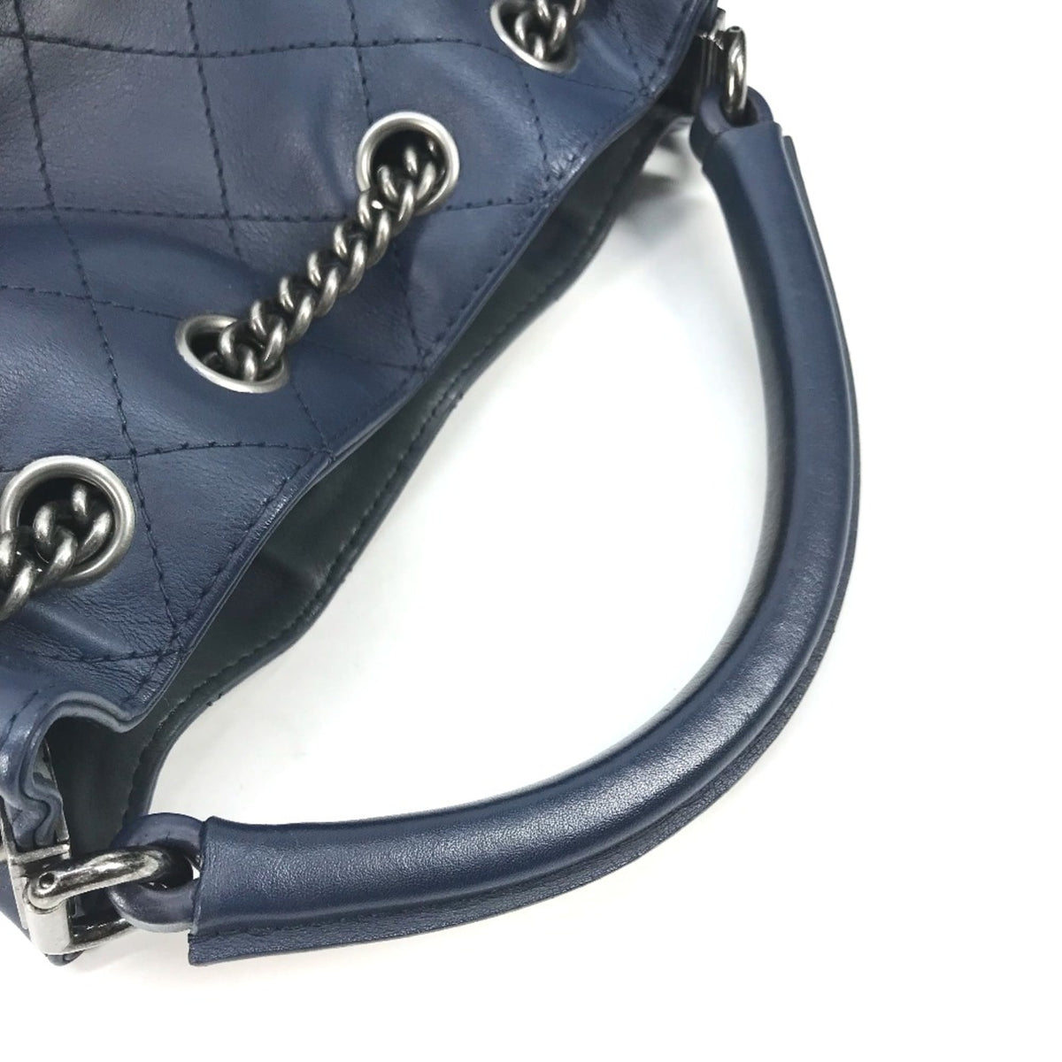 Chanel Blue Leather Shoulder Bag (Pre-Owned)