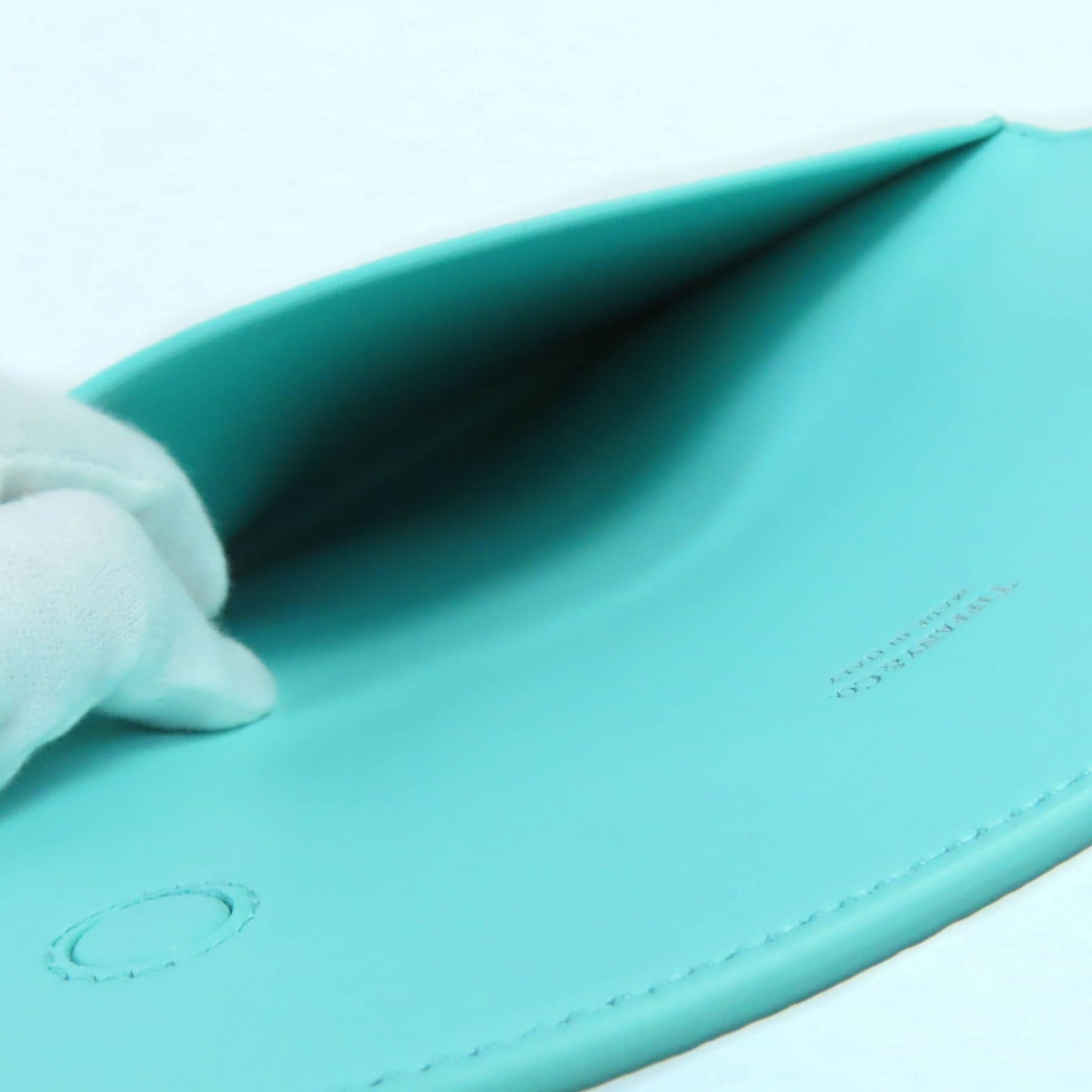 Tiffany Tiffany Blue Leather Pouch (Pre-Owned)