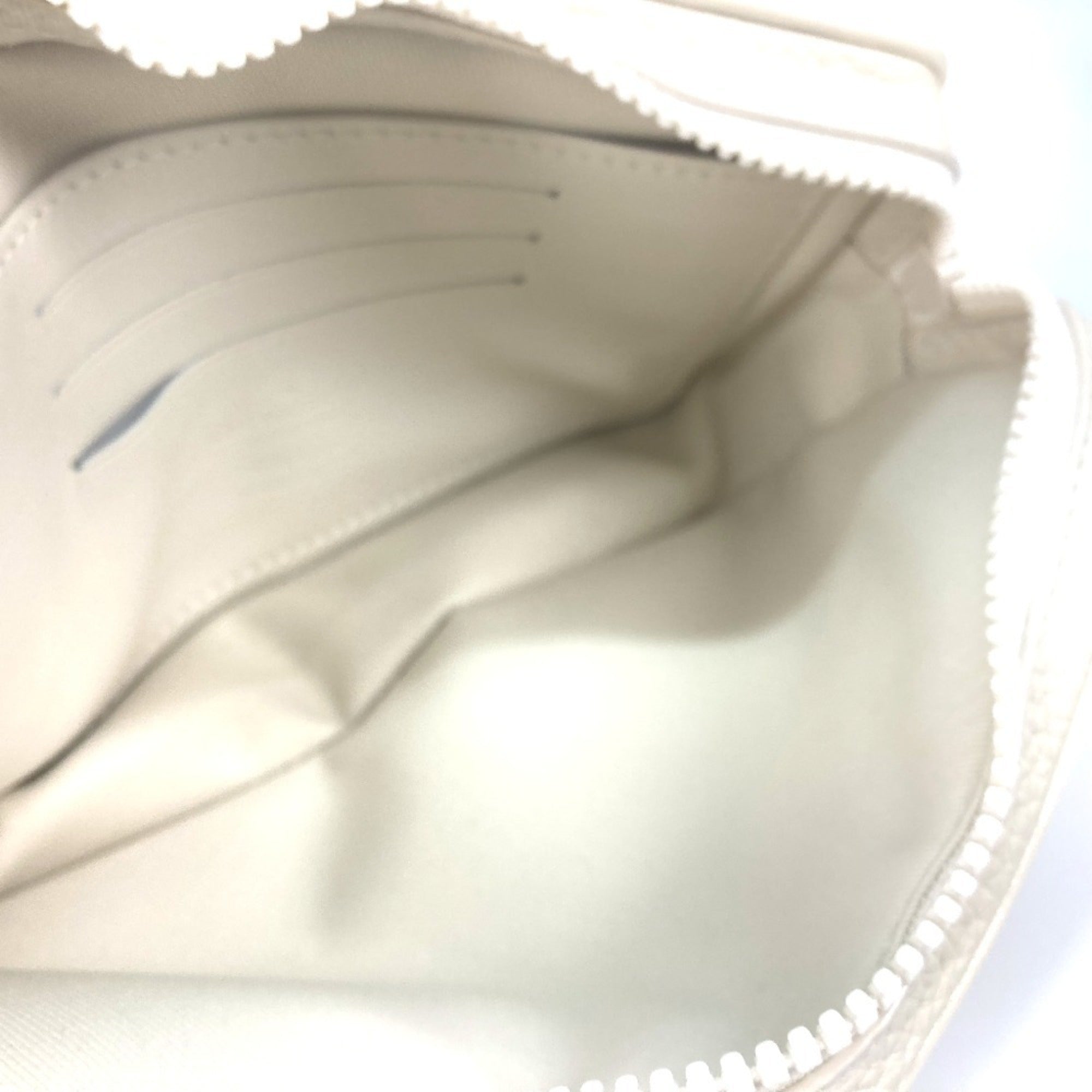 Louis Vuitton Monogram Empreinte White Monogram Empreinte Clutch Bag Pochette (Pre-Owned)