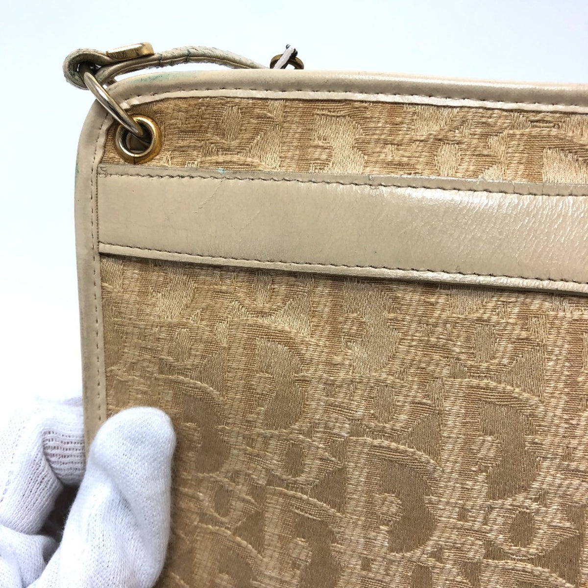 Christian Dior Beige Cloth Shoulder Bag (Pre-Owned)