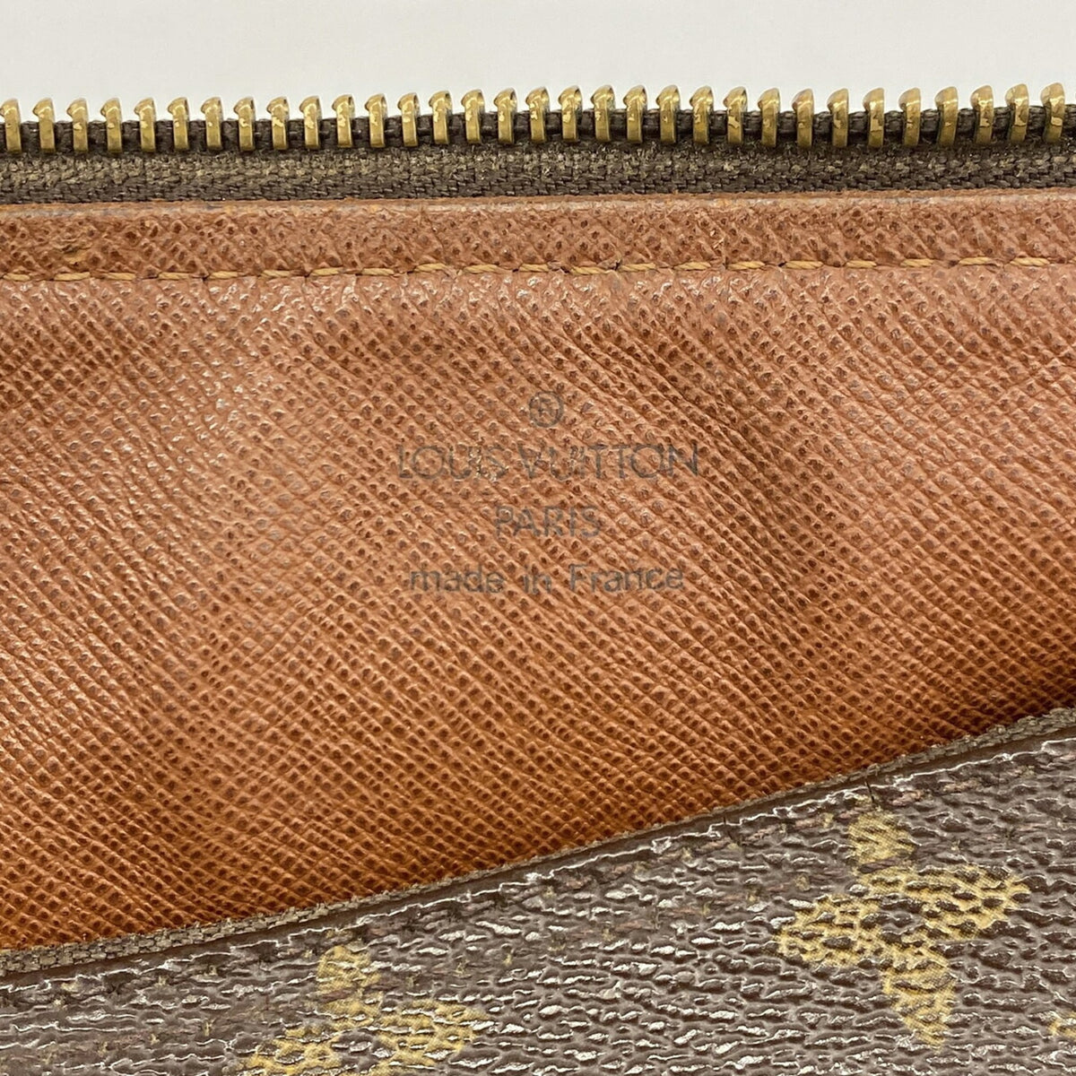 Louis Vuitton Brown Handbag (Pre-Owned)