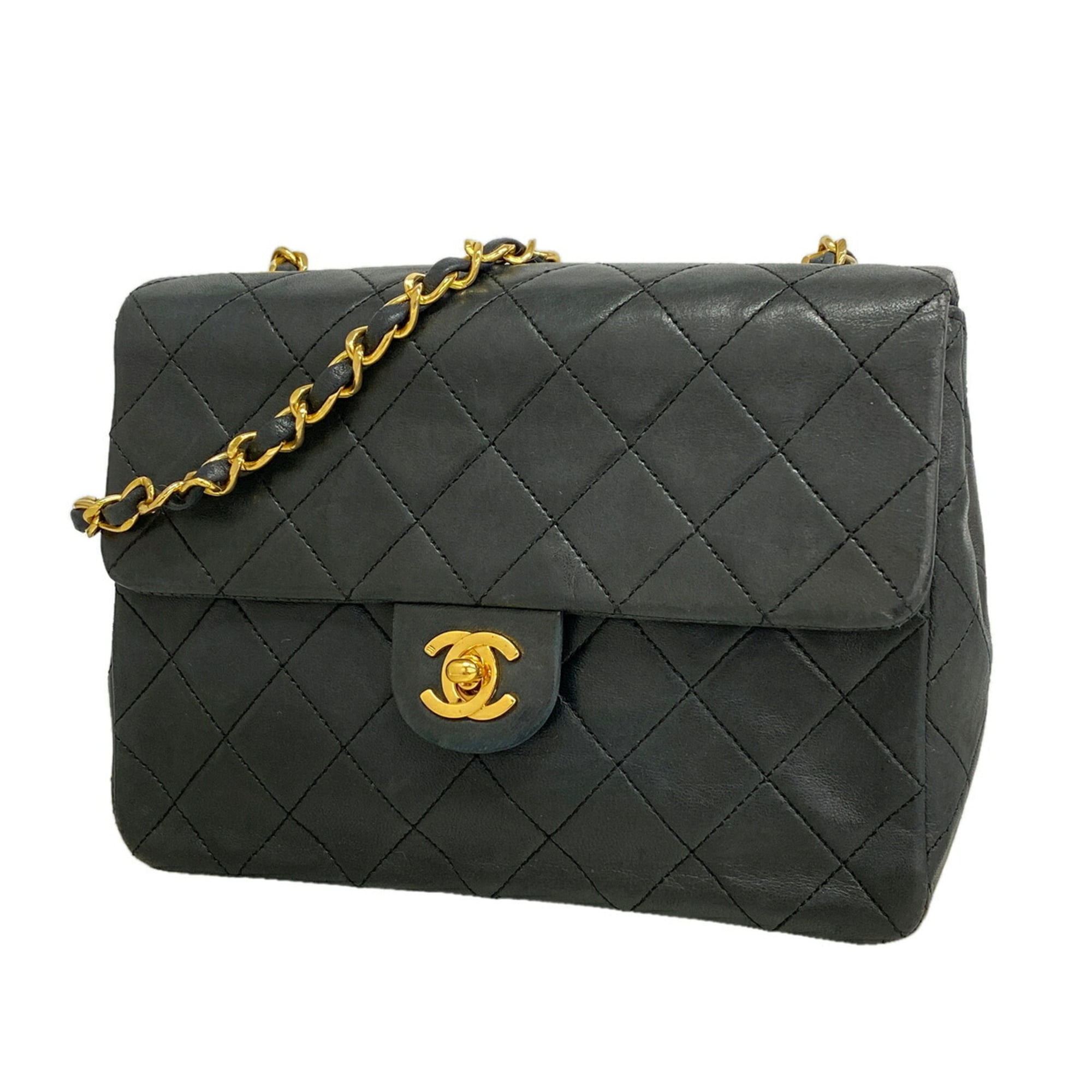 Chanel Black Leather Shoulder Bag (Pre-Owned)