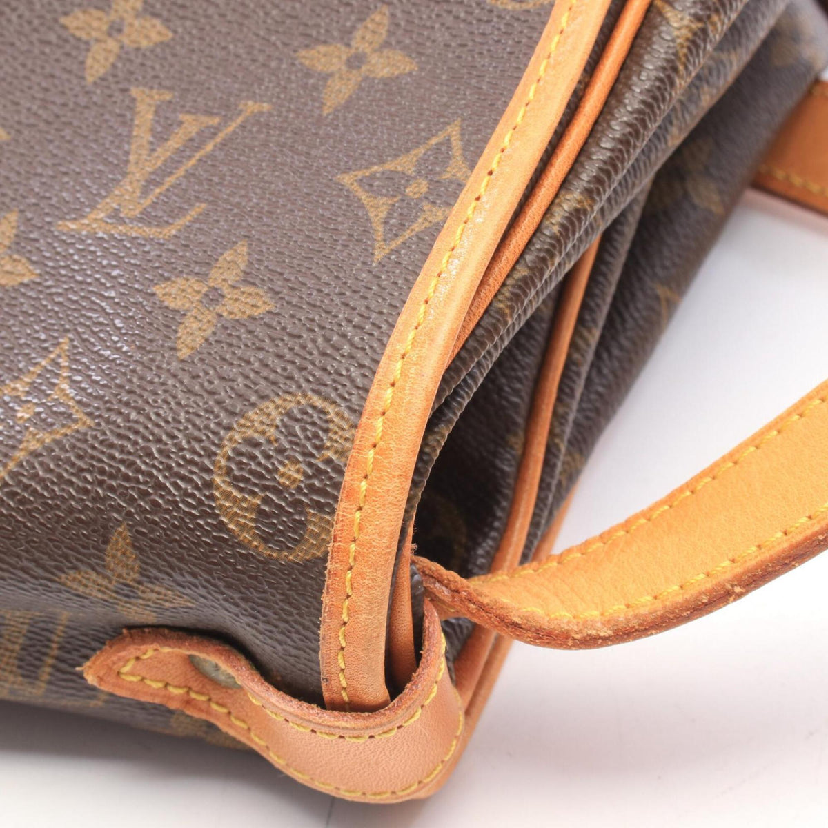 Louis Vuitton Brown Coated Canvas Leather Handbag Shoulder Bag (Pre-Owned)
