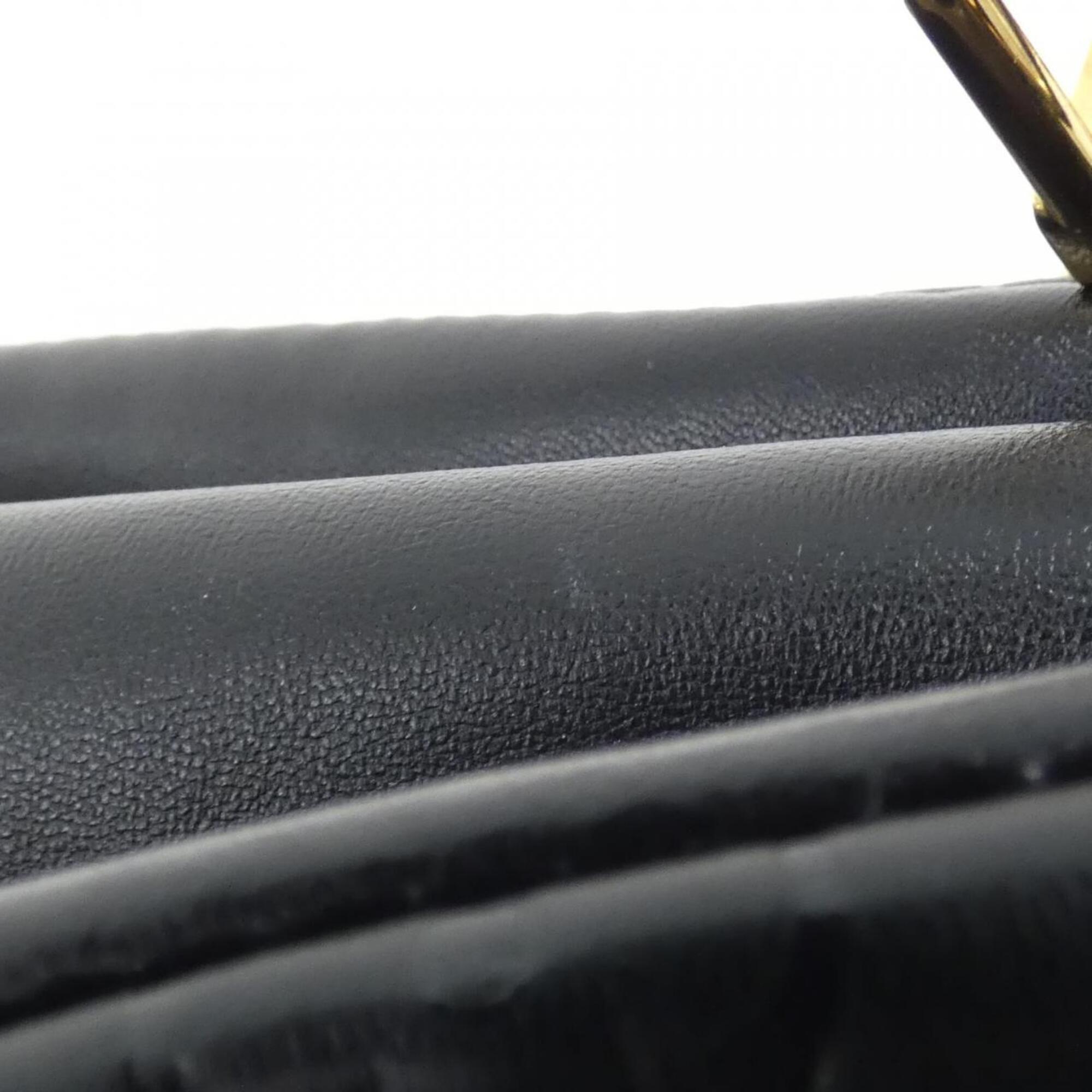 Louis Vuitton Black Leather Shoulder Bag (Pre-Owned)