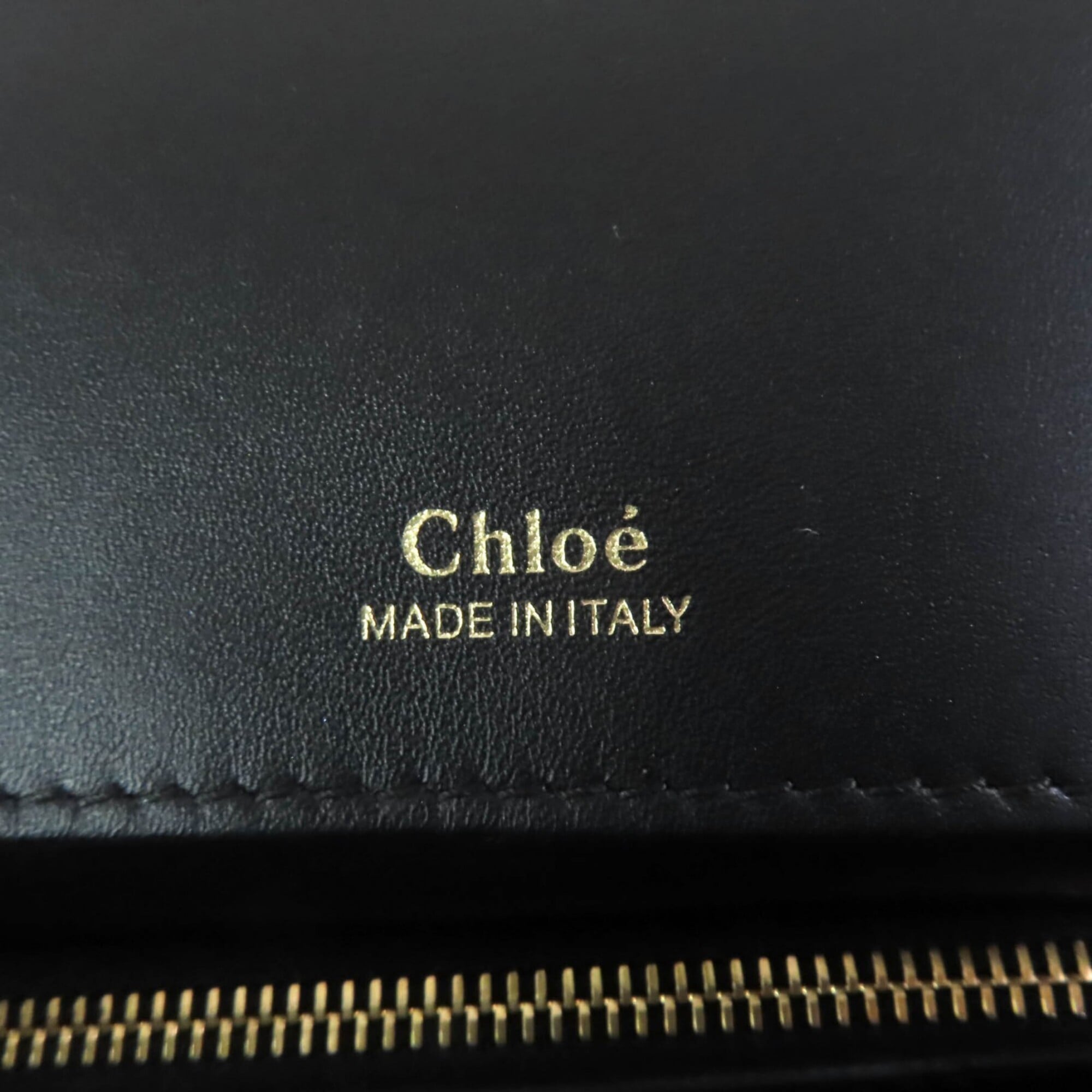 Chloé Black Leather Shoulder Bag (Pre-Owned)