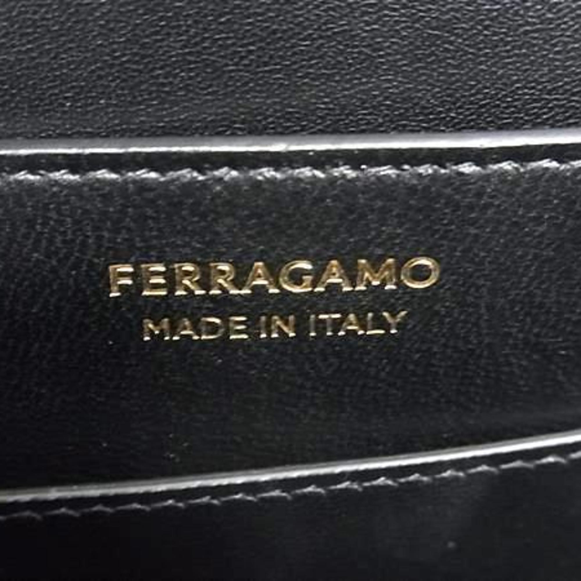 Salvatore Ferragamo Gancini Black Patent Leather Handbag Shoulder Bag (Pre-Owned)