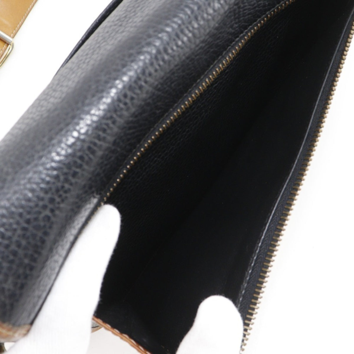 Celine Black Leather Shoulder Bag (Pre-Owned)