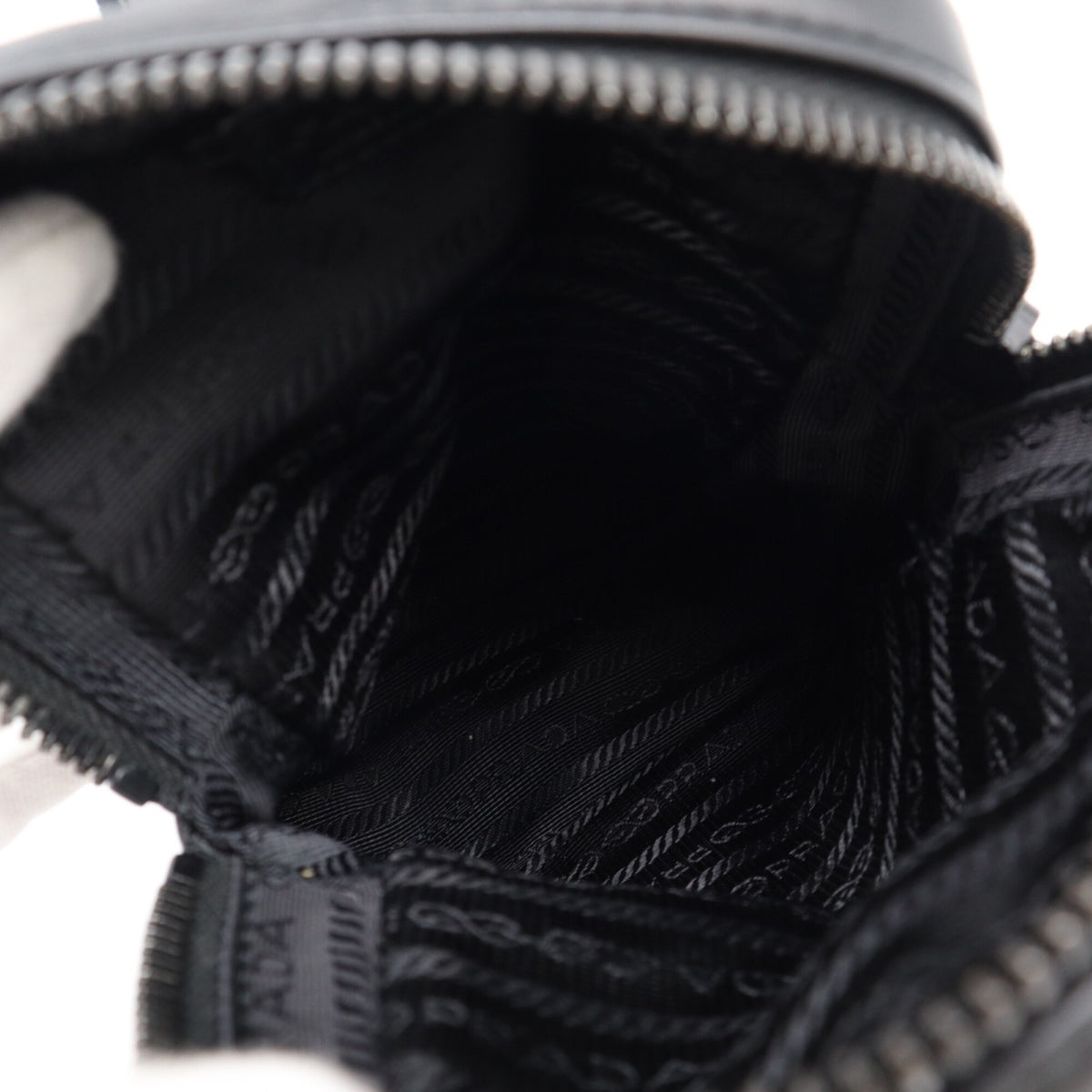 Prada Black Leather Shoulder Bag (Pre-Owned)