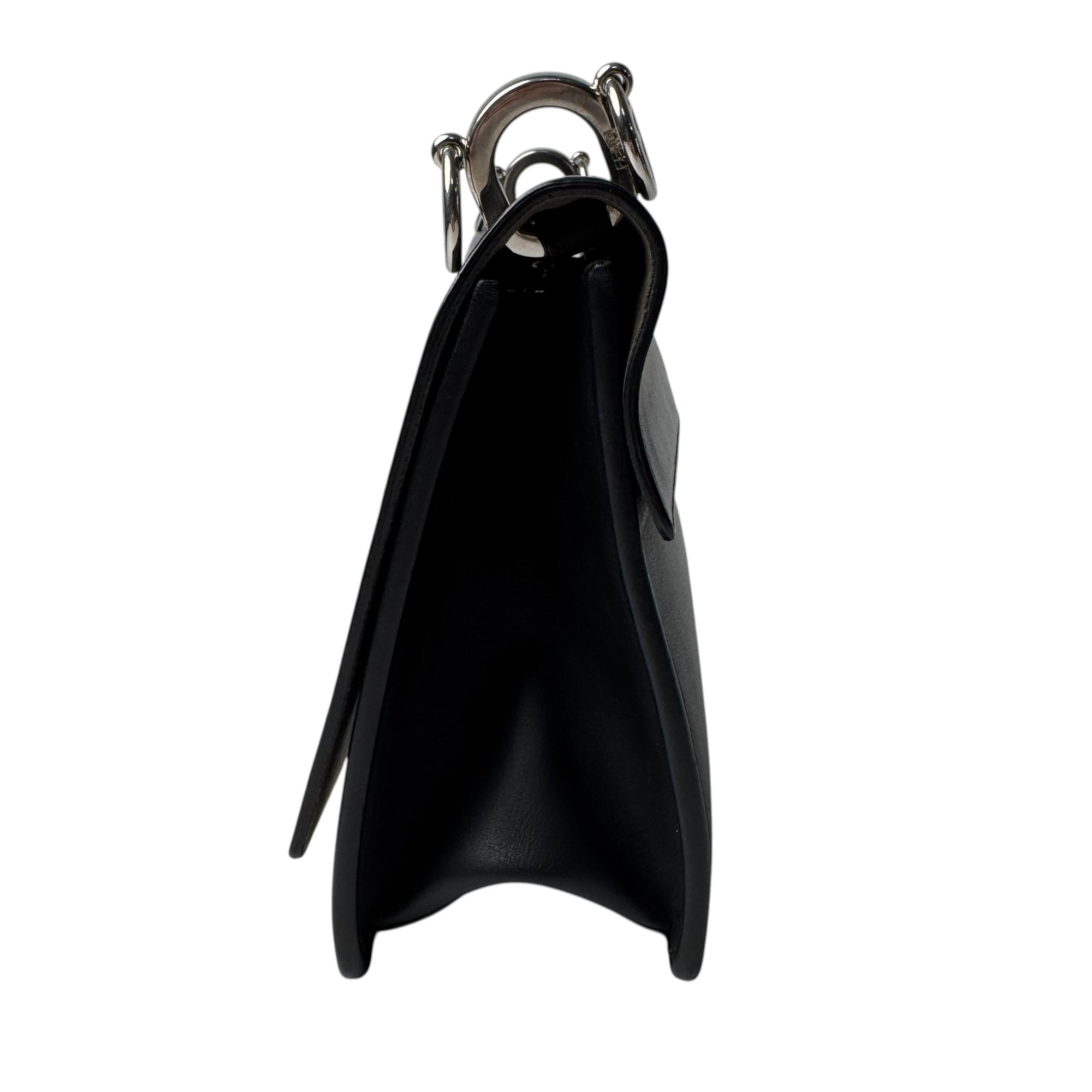 Fendi Black Leather Shoulder Bag (Pre-Owned)