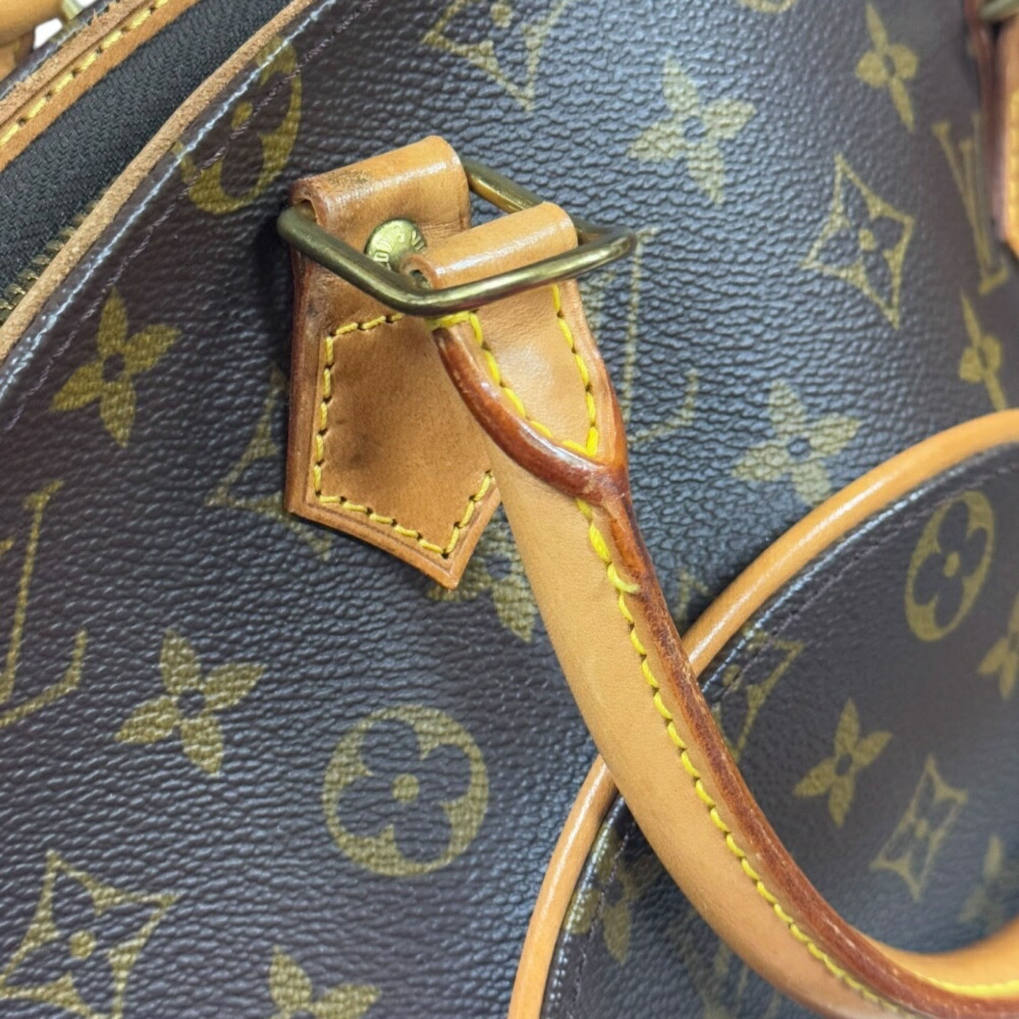 Louis Vuitton Brown Monogram Canvas Handbag (Pre-Owned)