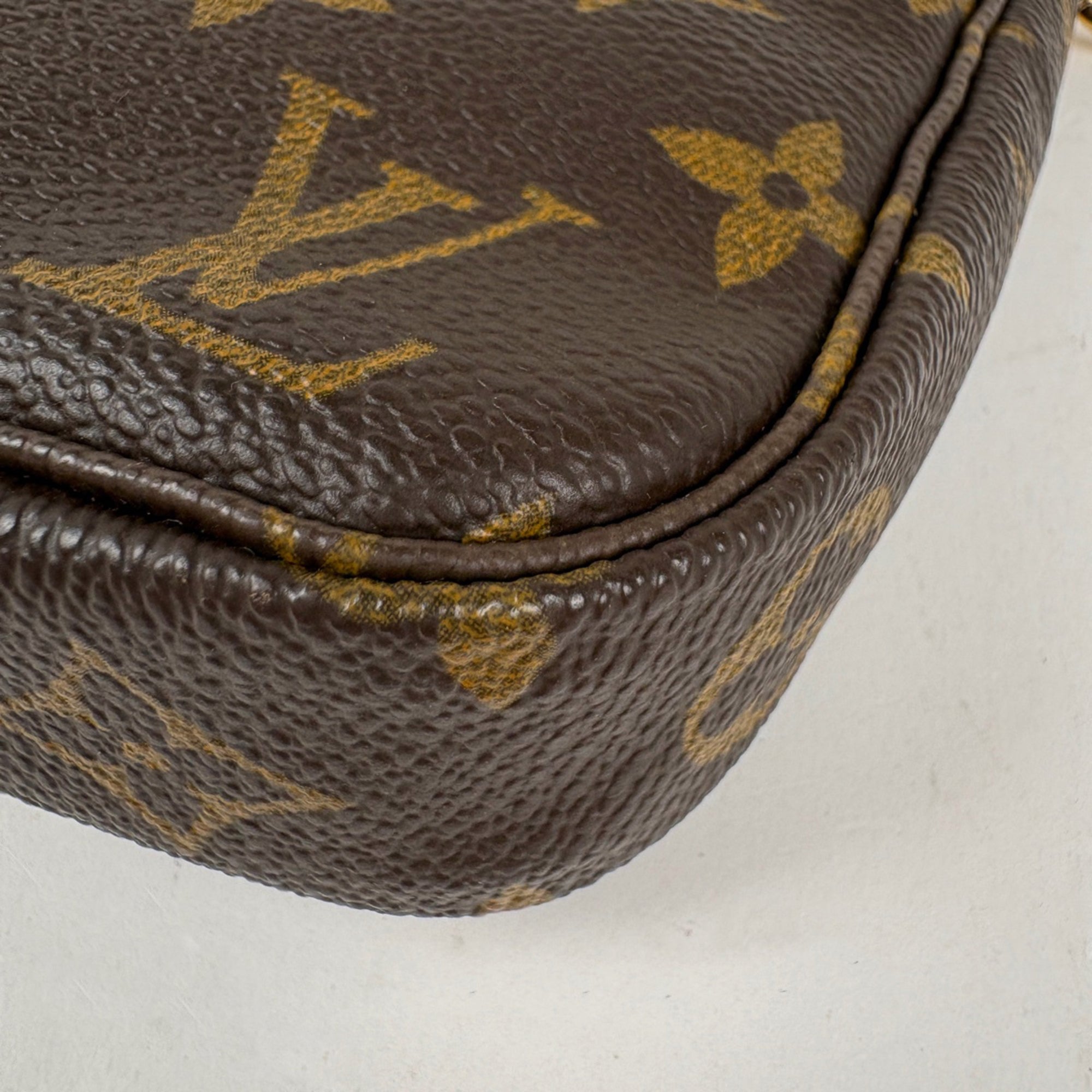 Louis Vuitton Brown Monogram Monogram Pochette Pouch (Pre-Owned)