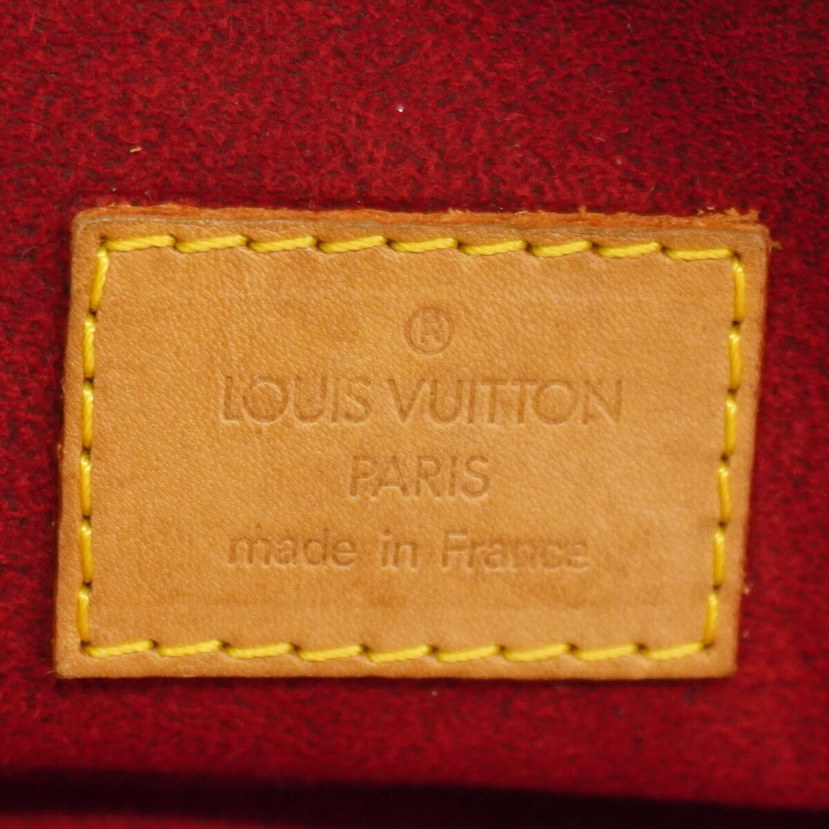 Louis Vuitton Brown Shoulder Bag (Pre-Owned)