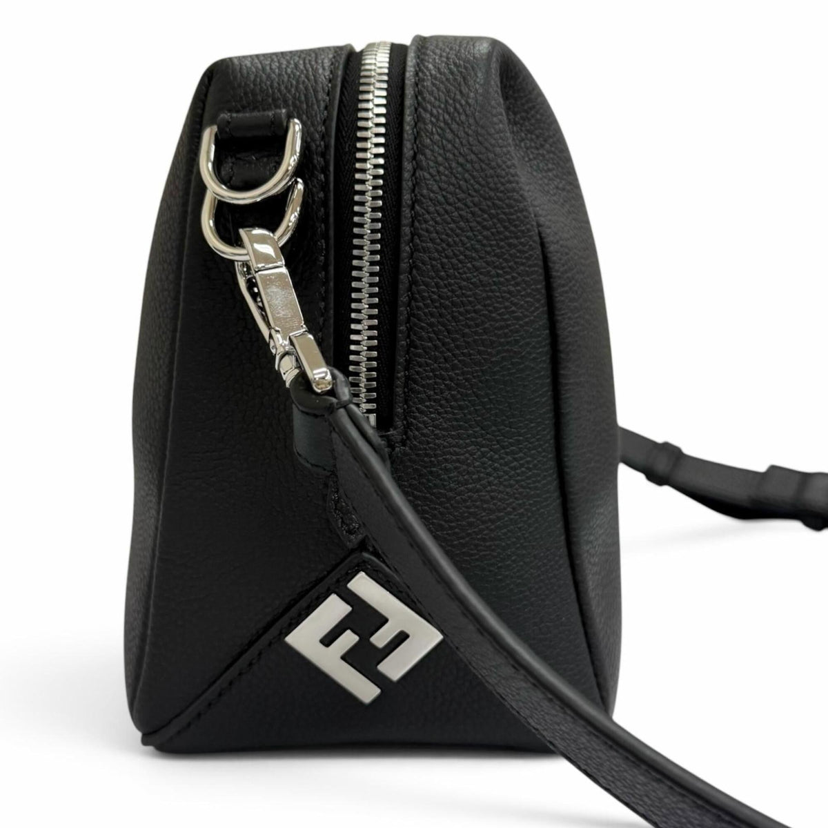 Fendi Black Shoulder Bag (Pre-Owned)
