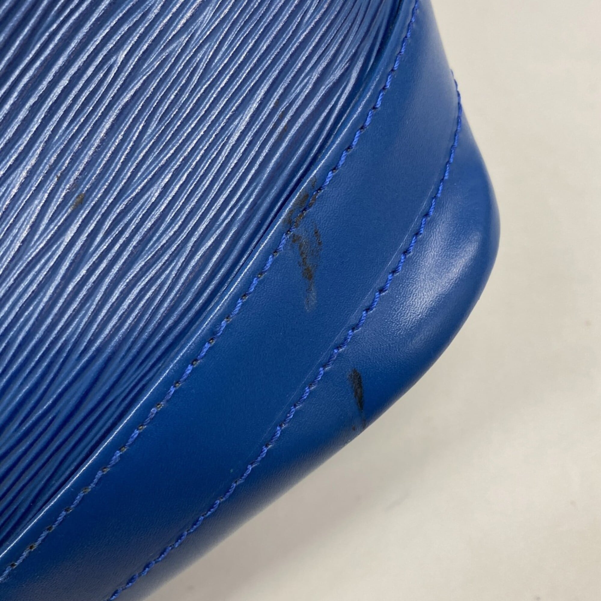 Louis Vuitton Toledo Blue Shoulder Bag (Pre-Owned)
