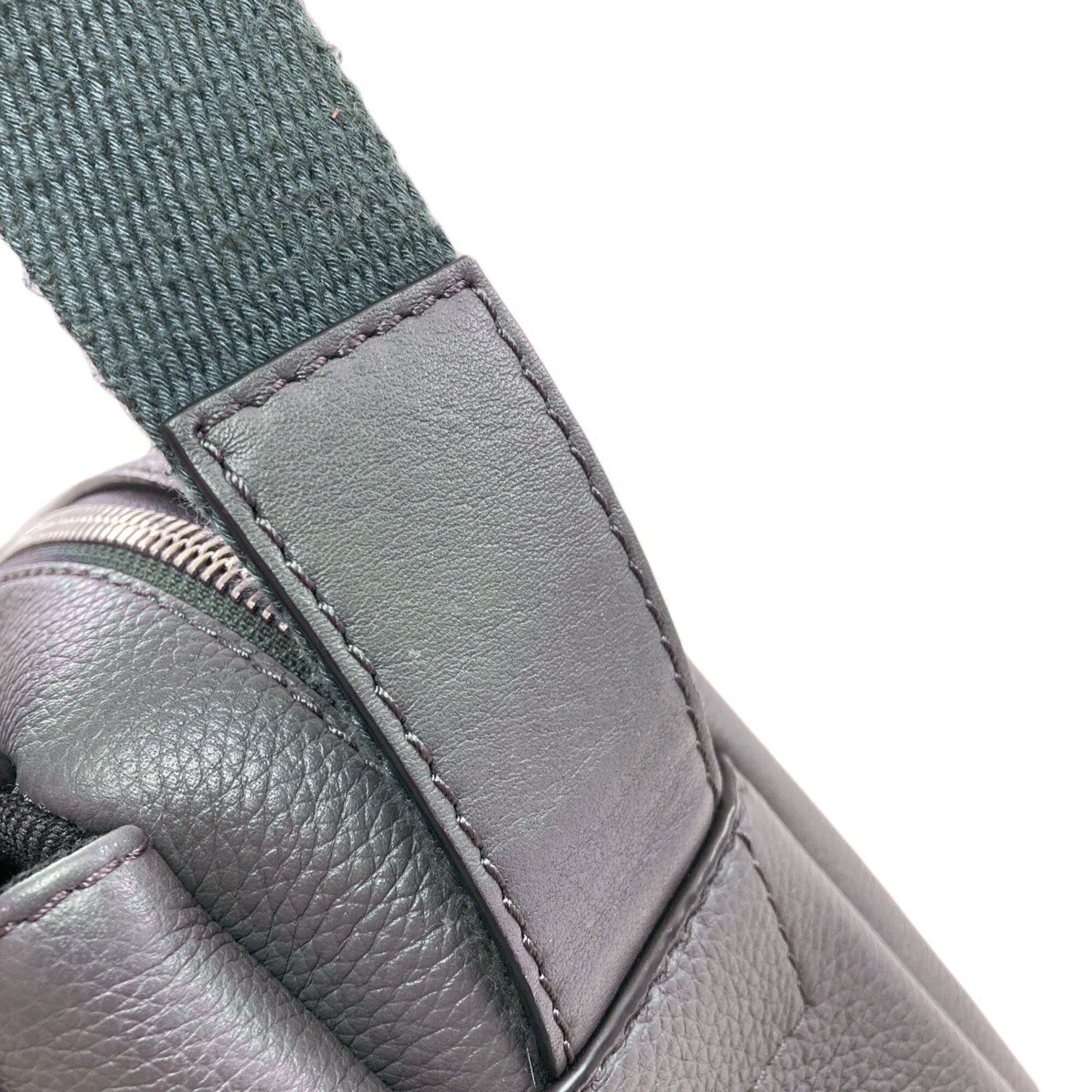 Loewe Gray Leather Messenger Bag Shoulder Bag (Pre-Owned)