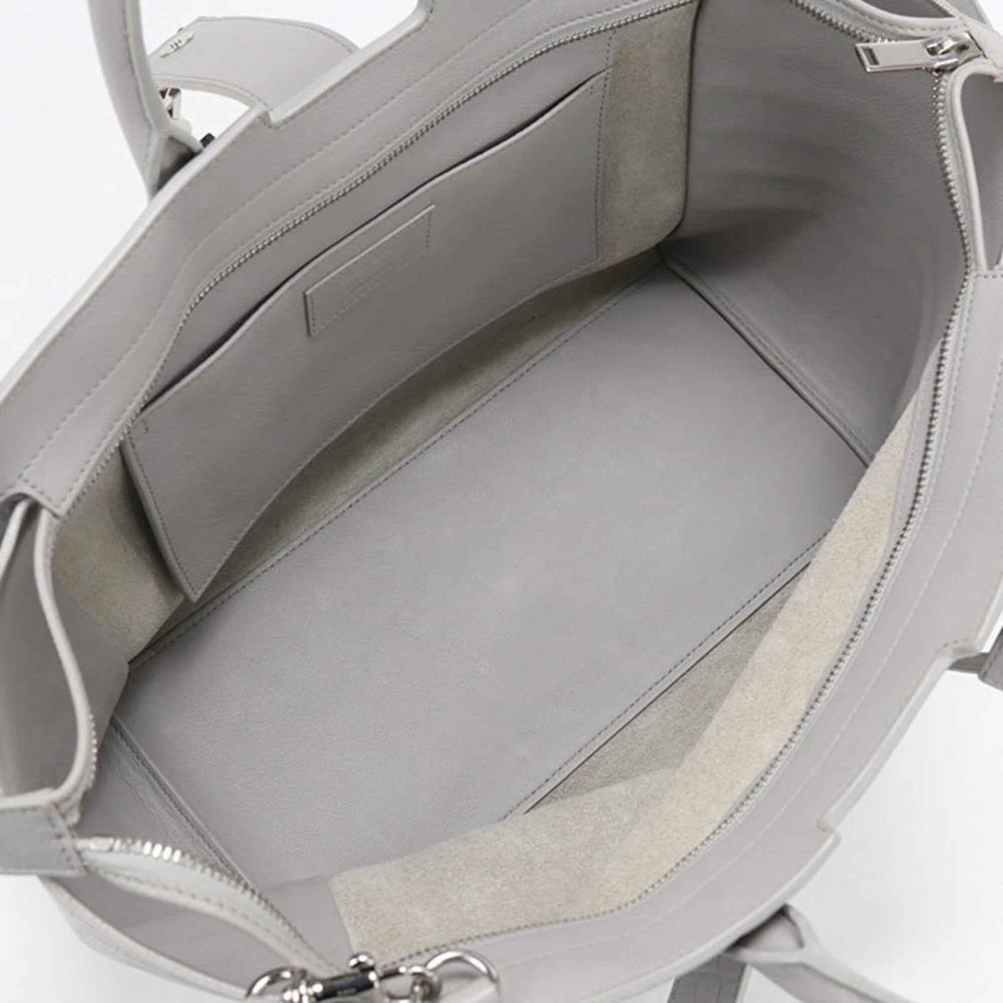 Saint Laurent Gray Leather Handbag (Pre-Owned)