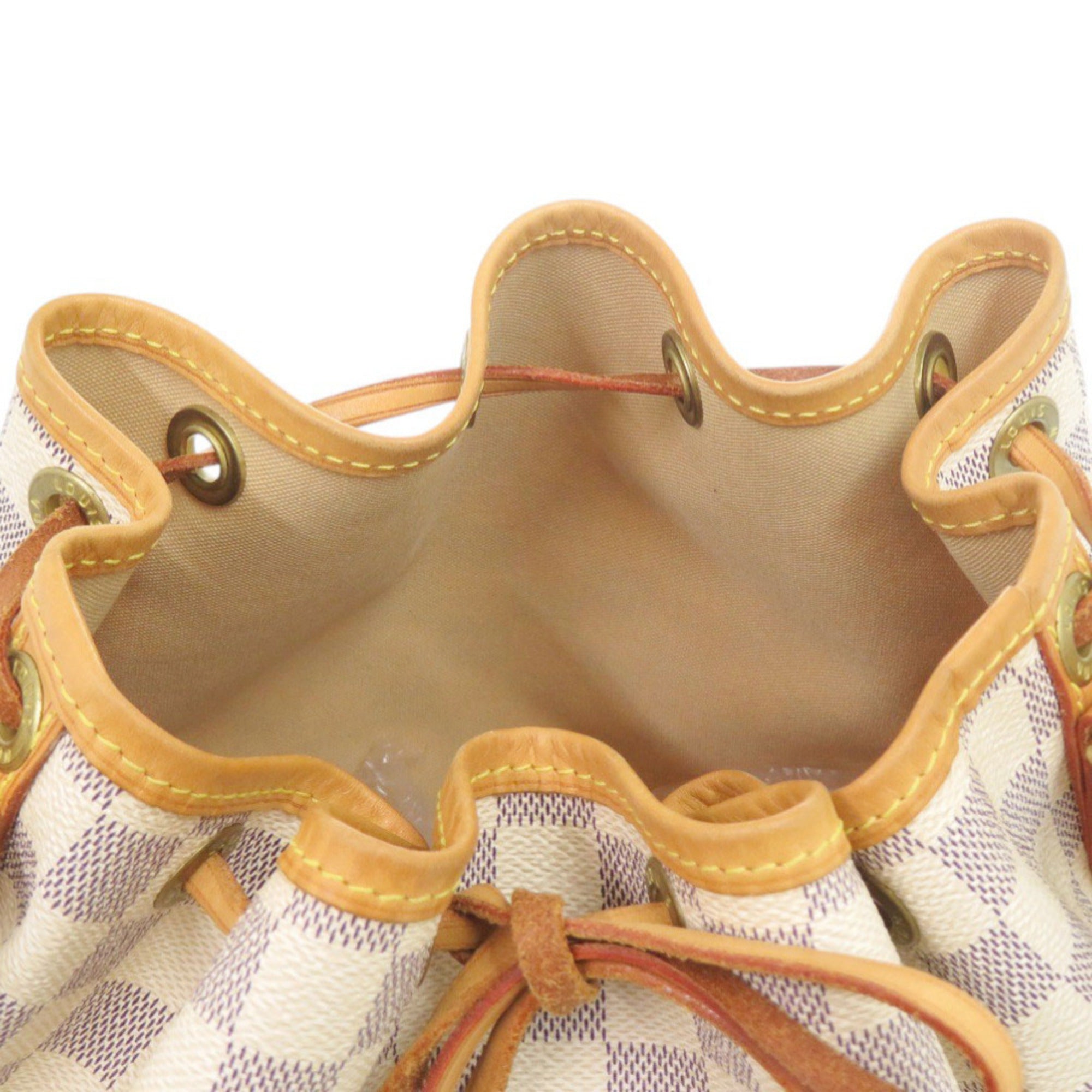 Louis Vuitton White Damier Azur Shoulder Bag (Pre-Owned)