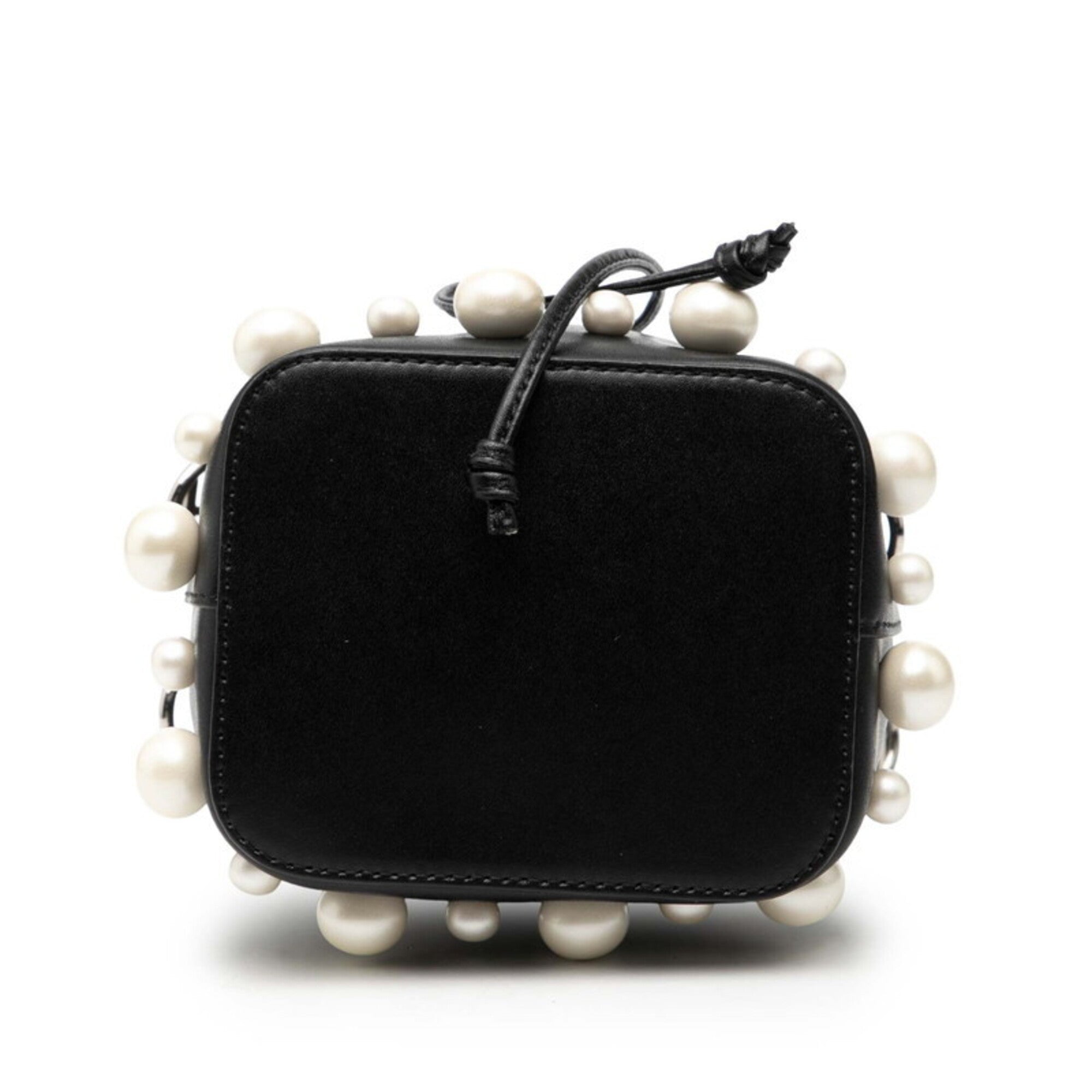 Fendi Black Leather Handbag (Pre-Owned)