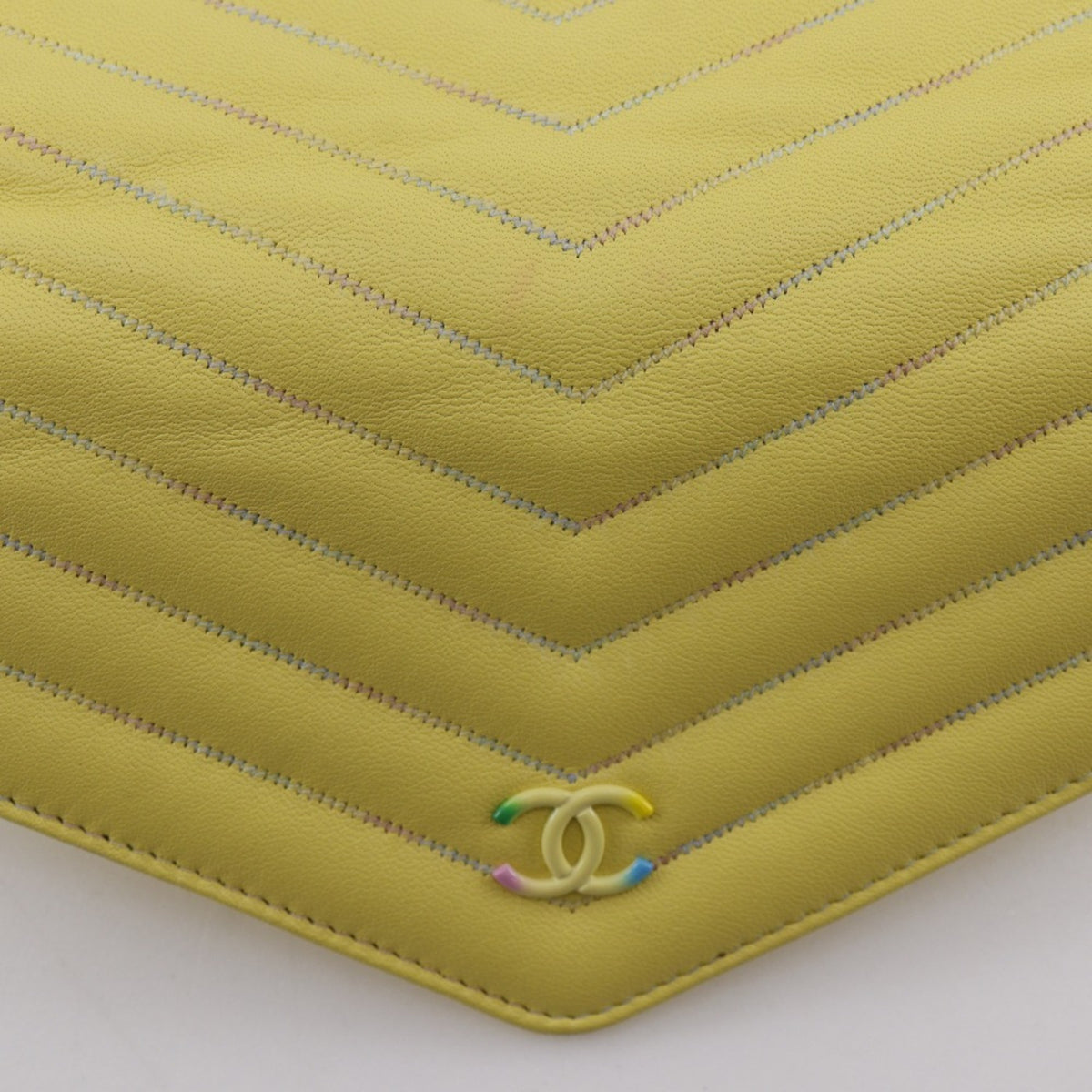 Chanel Yellow Leather Long Wallet (Bi-Fold) (Pre-Owned)