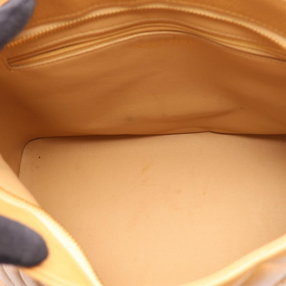 Chanel Beige Grained Calfskin Handbag Tote Bag (Pre-Owned)