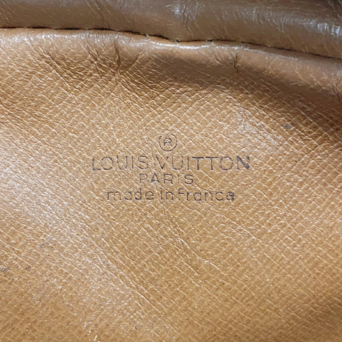 Louis Vuitton Brown Shoulder Bag (Pre-Owned)