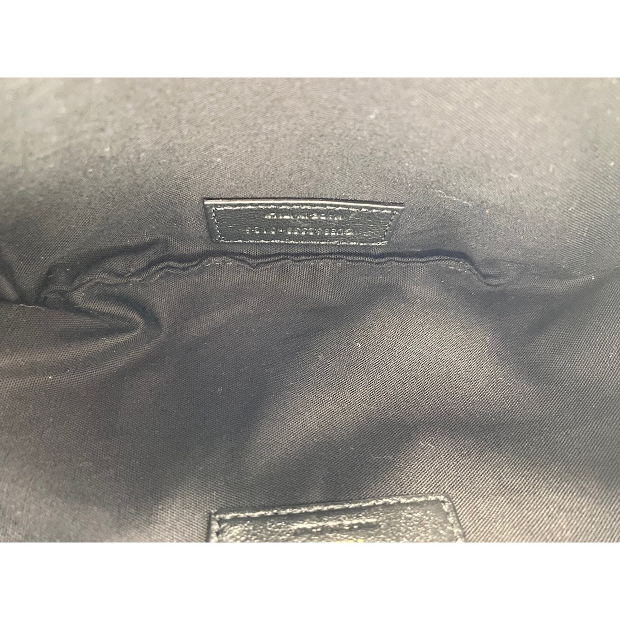 Yves Saint Laurent Black Handbag (Pre-Owned)