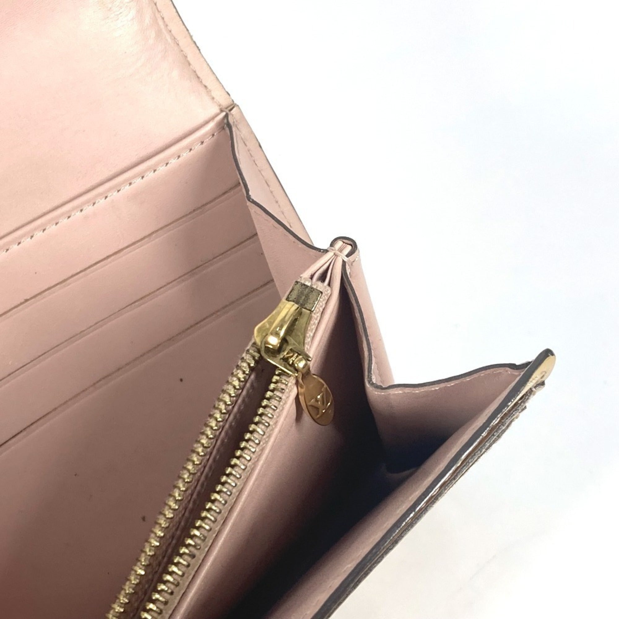 Louis Vuitton Monogram Vernis Pink Rose Angelique Monogram Vernis Long Wallet (Bi-Fold) (Pre-Owned)