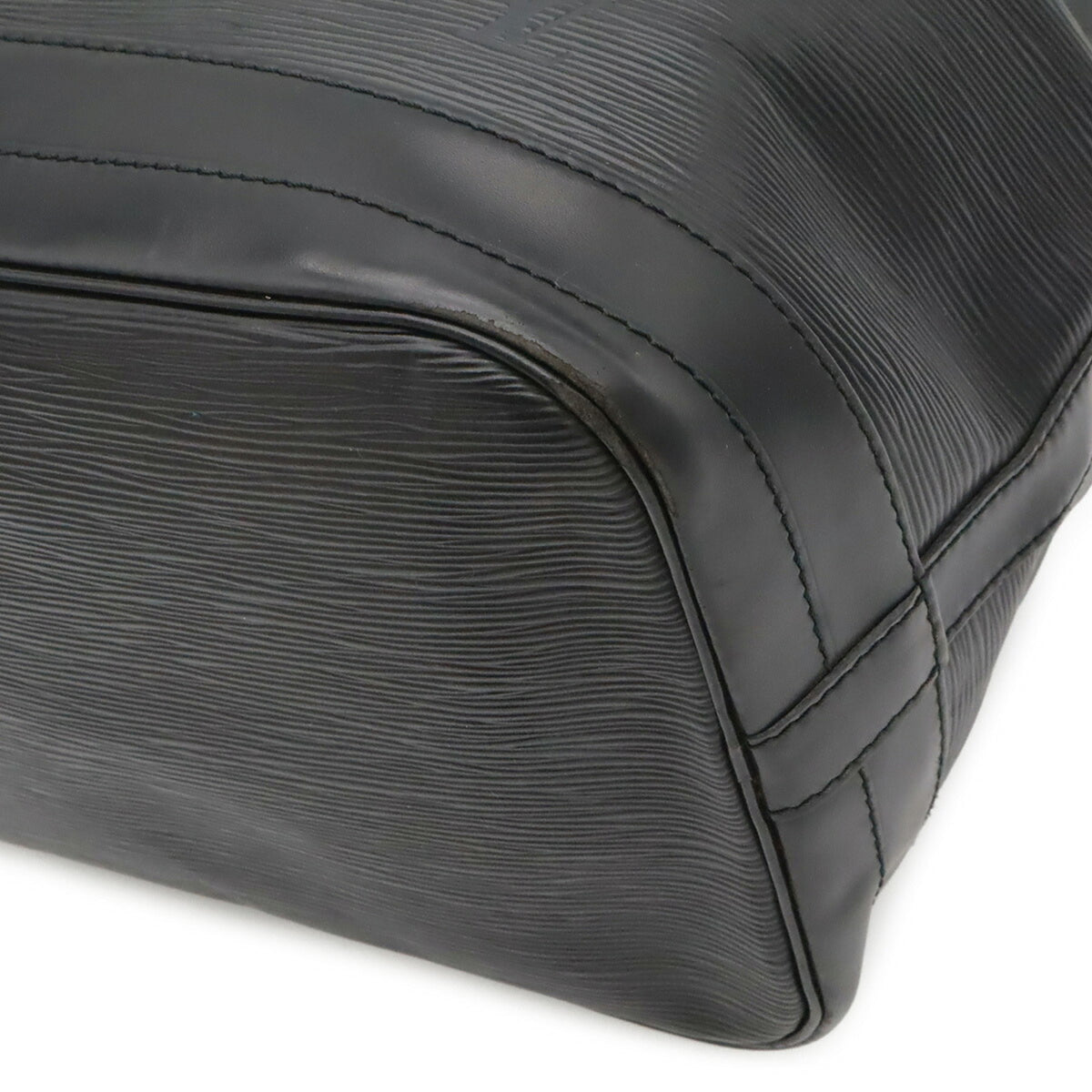 Louis Vuitton Epi Black Noir Epi Leather Shoulder Bag (Pre-Owned)