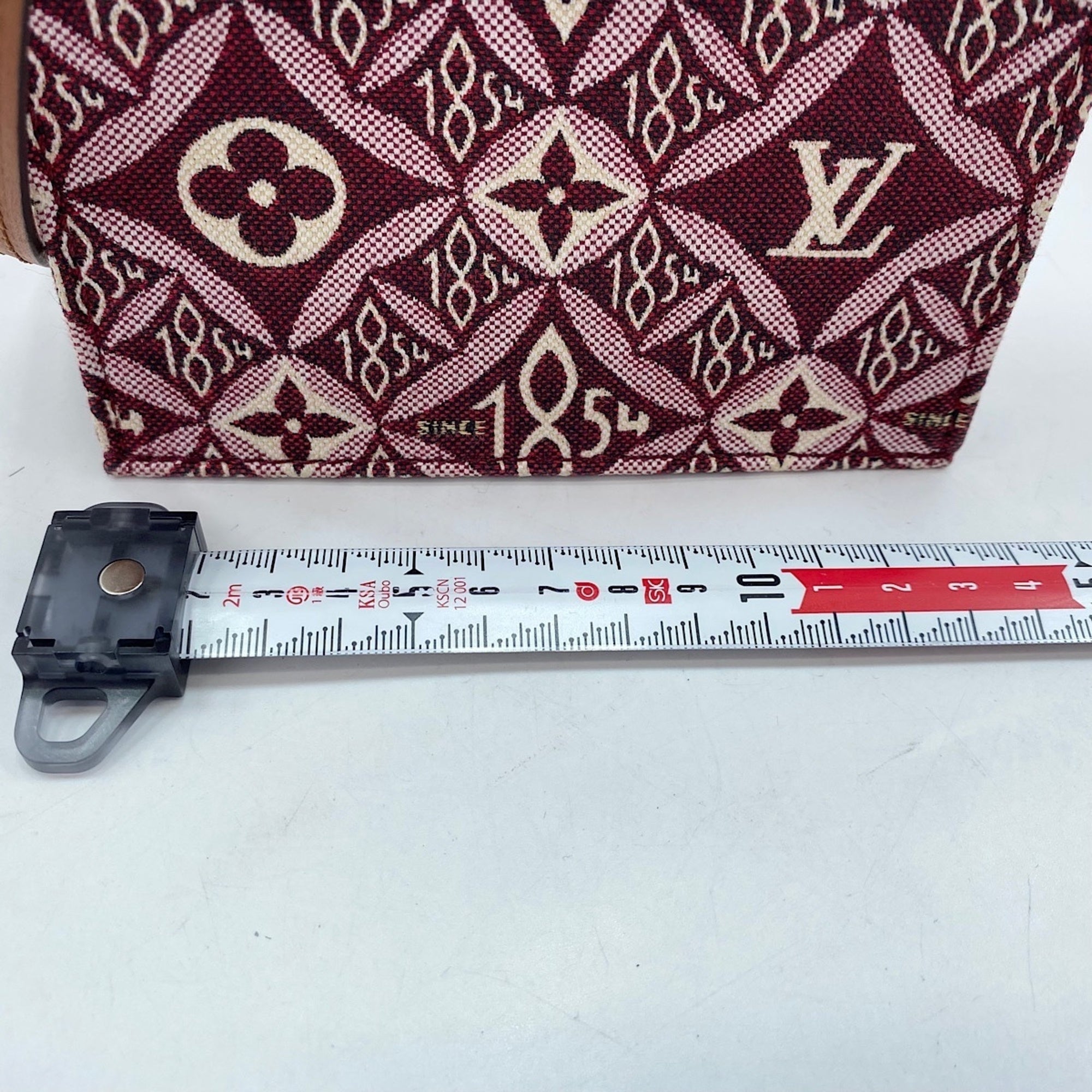 Louis Vuitton Wine Handbag (Pre-Owned)