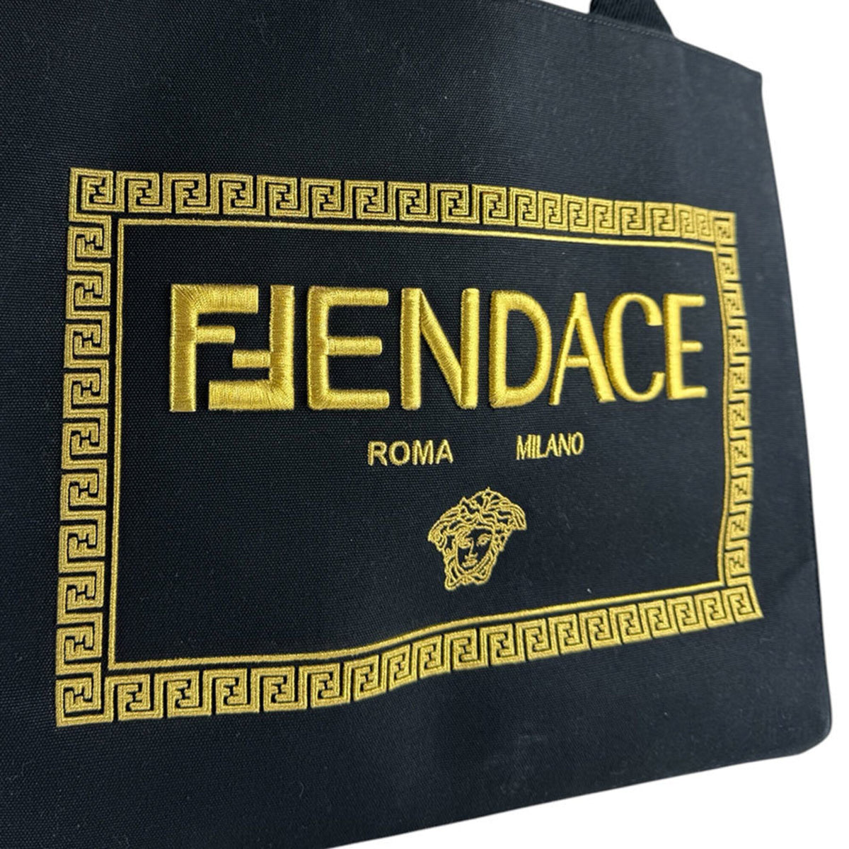 Fendi Black Gold Canvas Handbag Shoulder Bag (Pre-Owned)