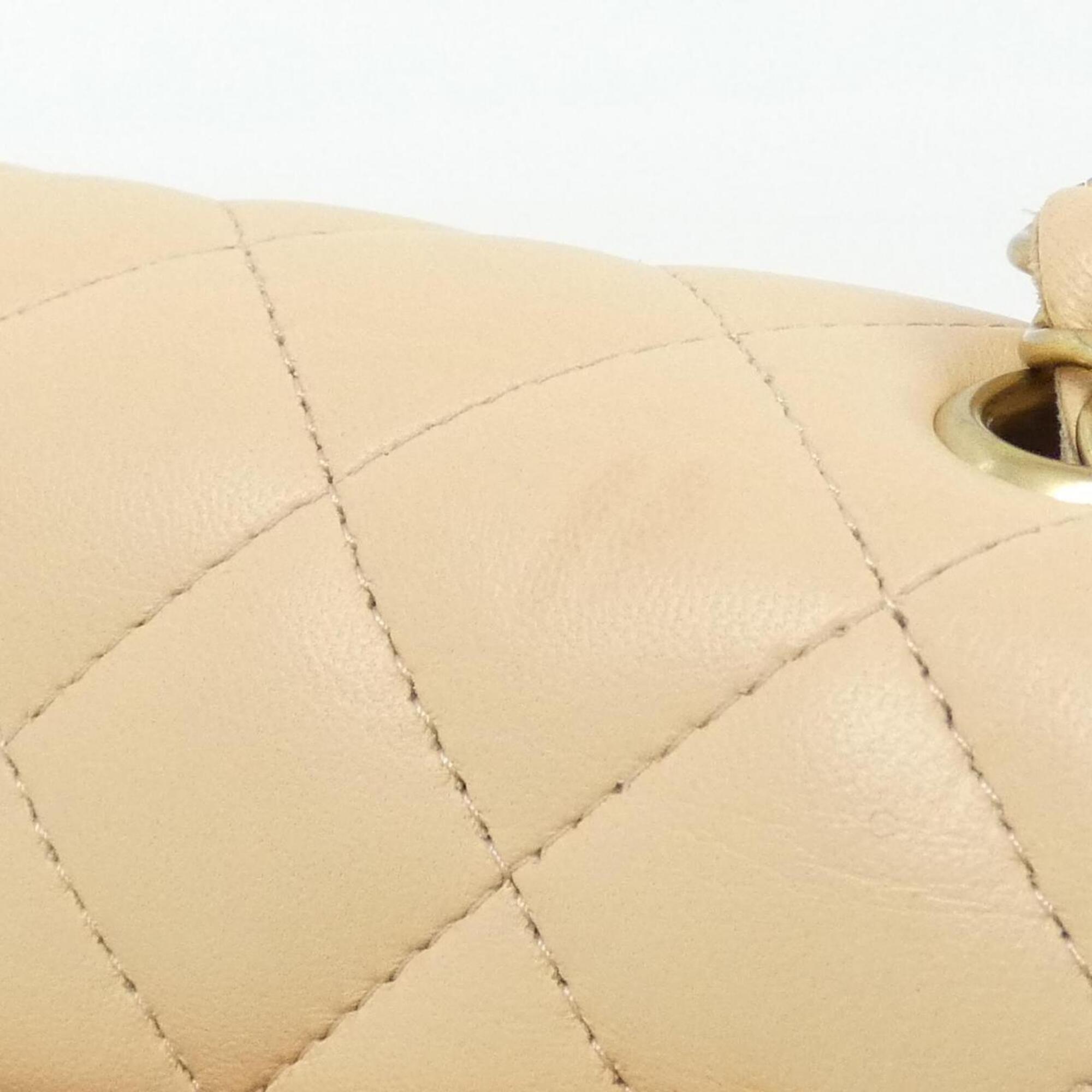 Chanel Beige Leather Shoulder Bag (Pre-Owned)
