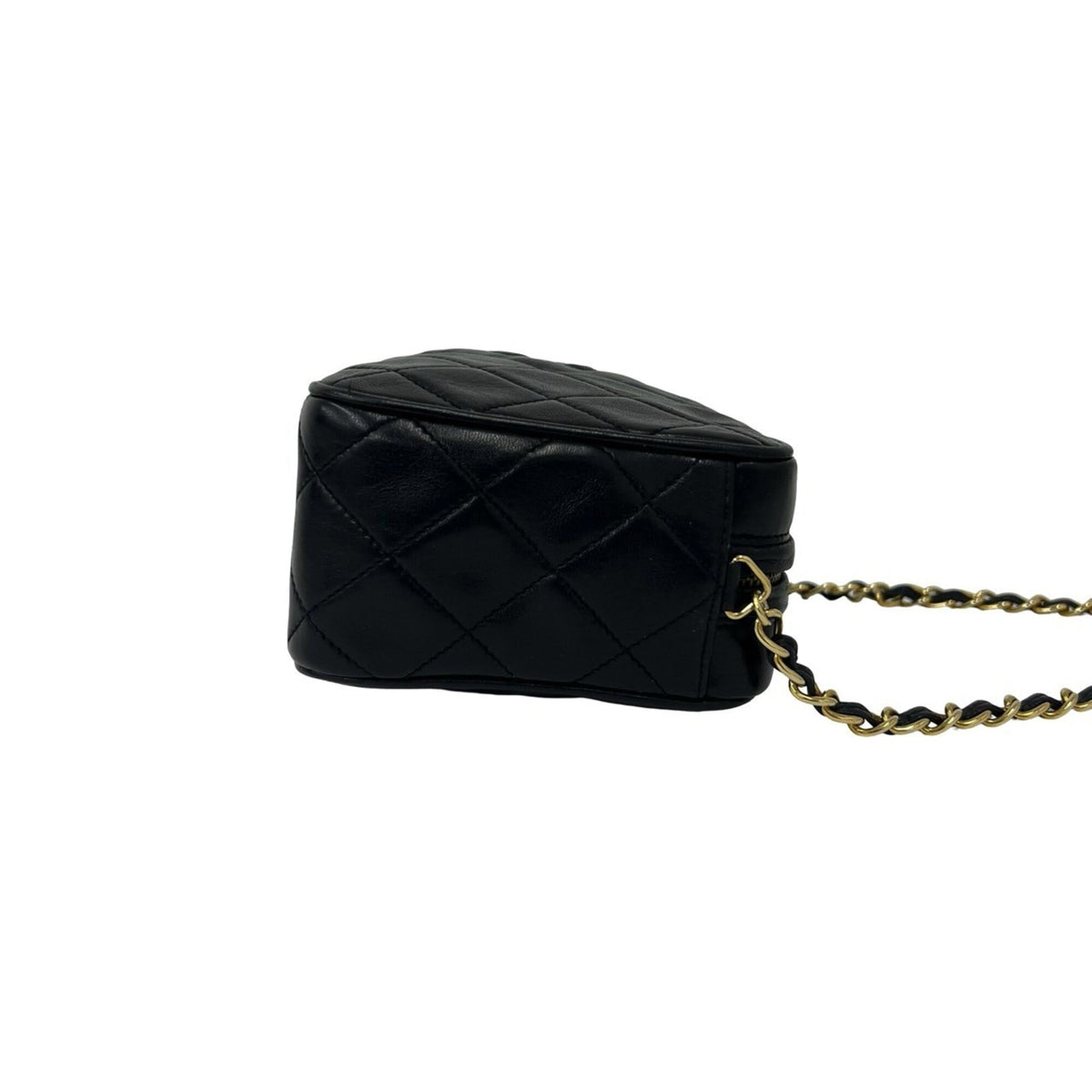 Chanel Black Leather Shoulder Bag (Pre-Owned)