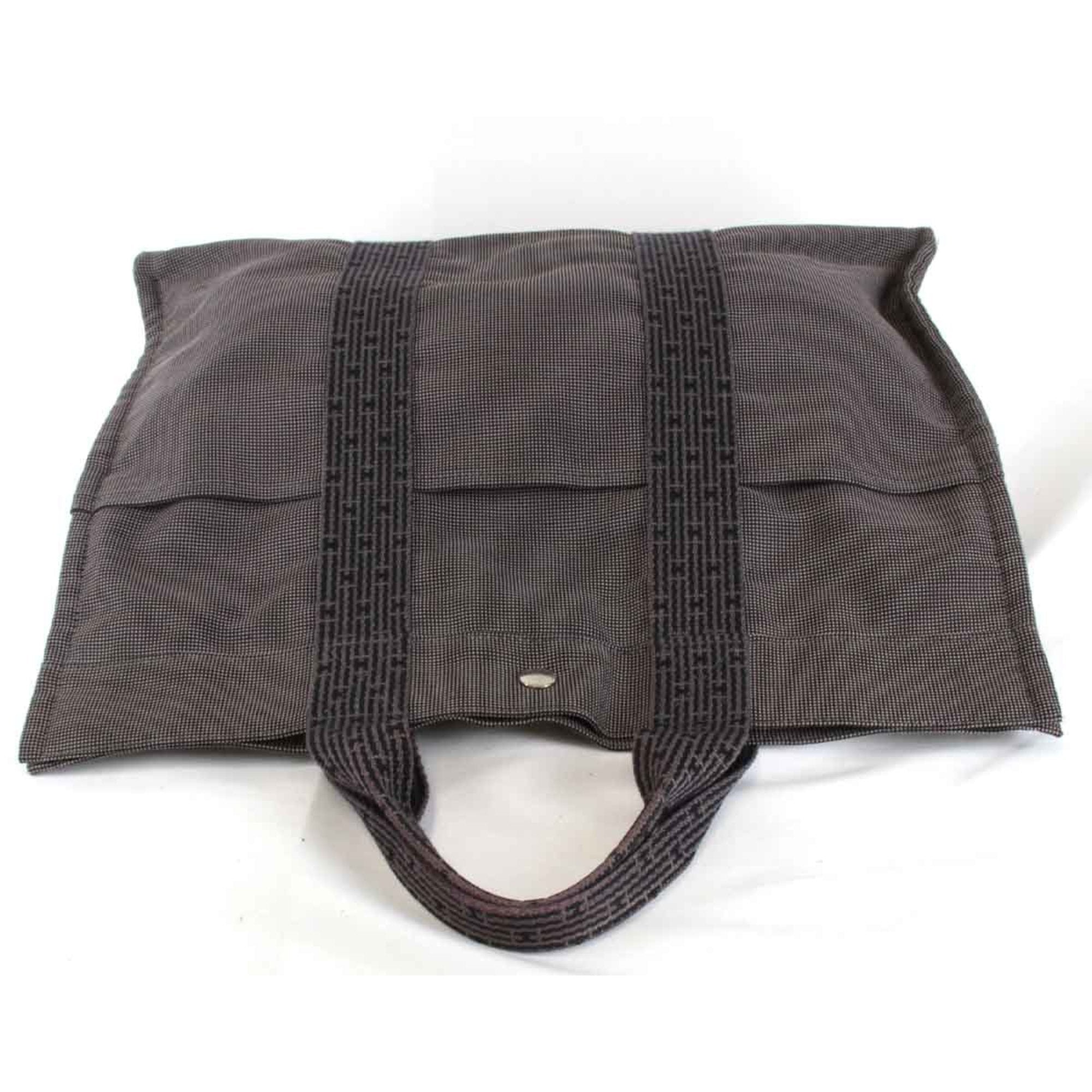 Hermes Gray Canvas Handbag (Pre-Owned)