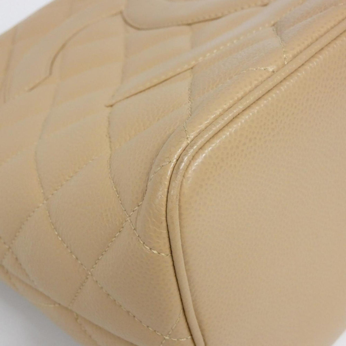 Chanel Beige Grained Calfskin Handbag (Pre-Owned)