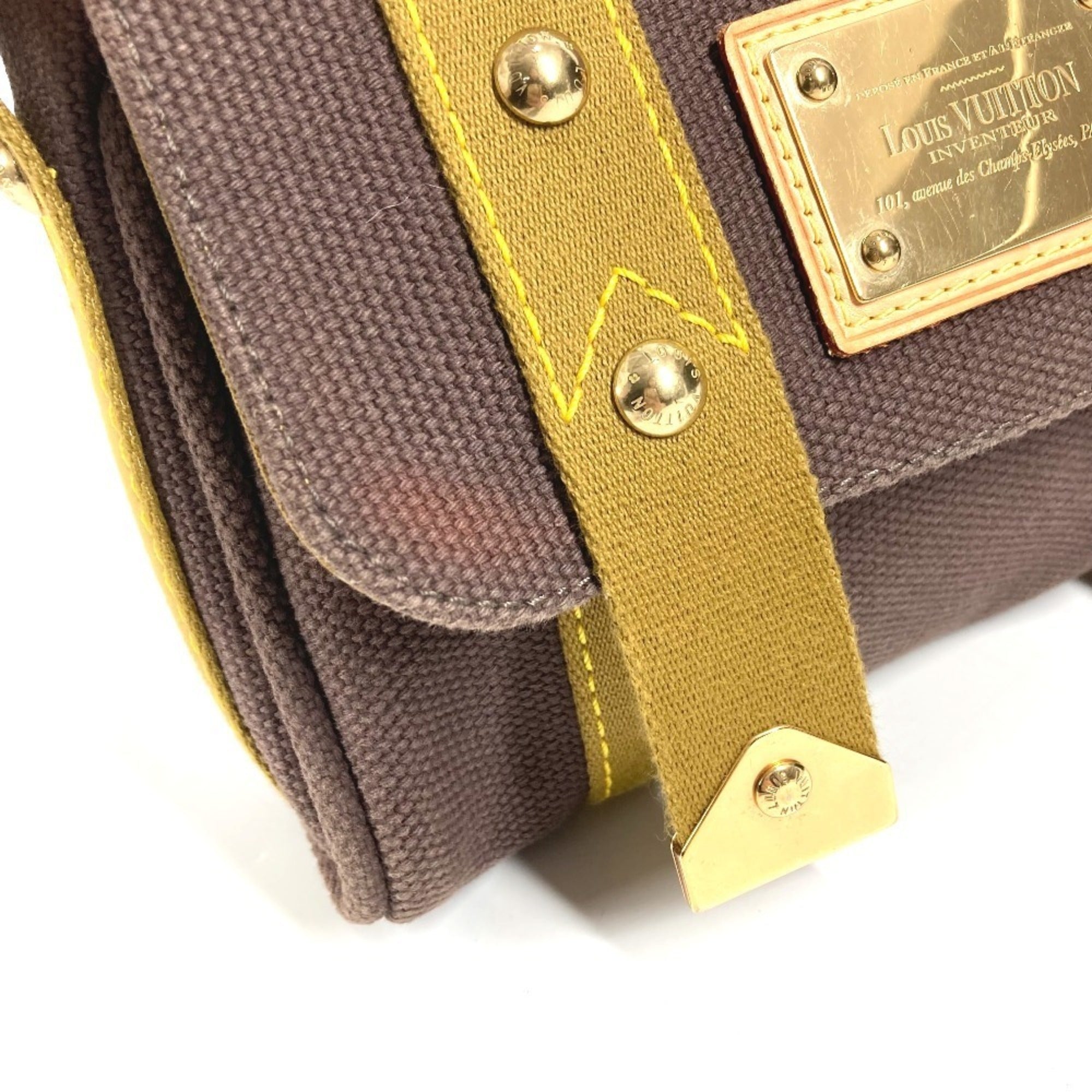 Louis Vuitton Brown Canvas Pochette Shoulder Bag (Pre-Owned)