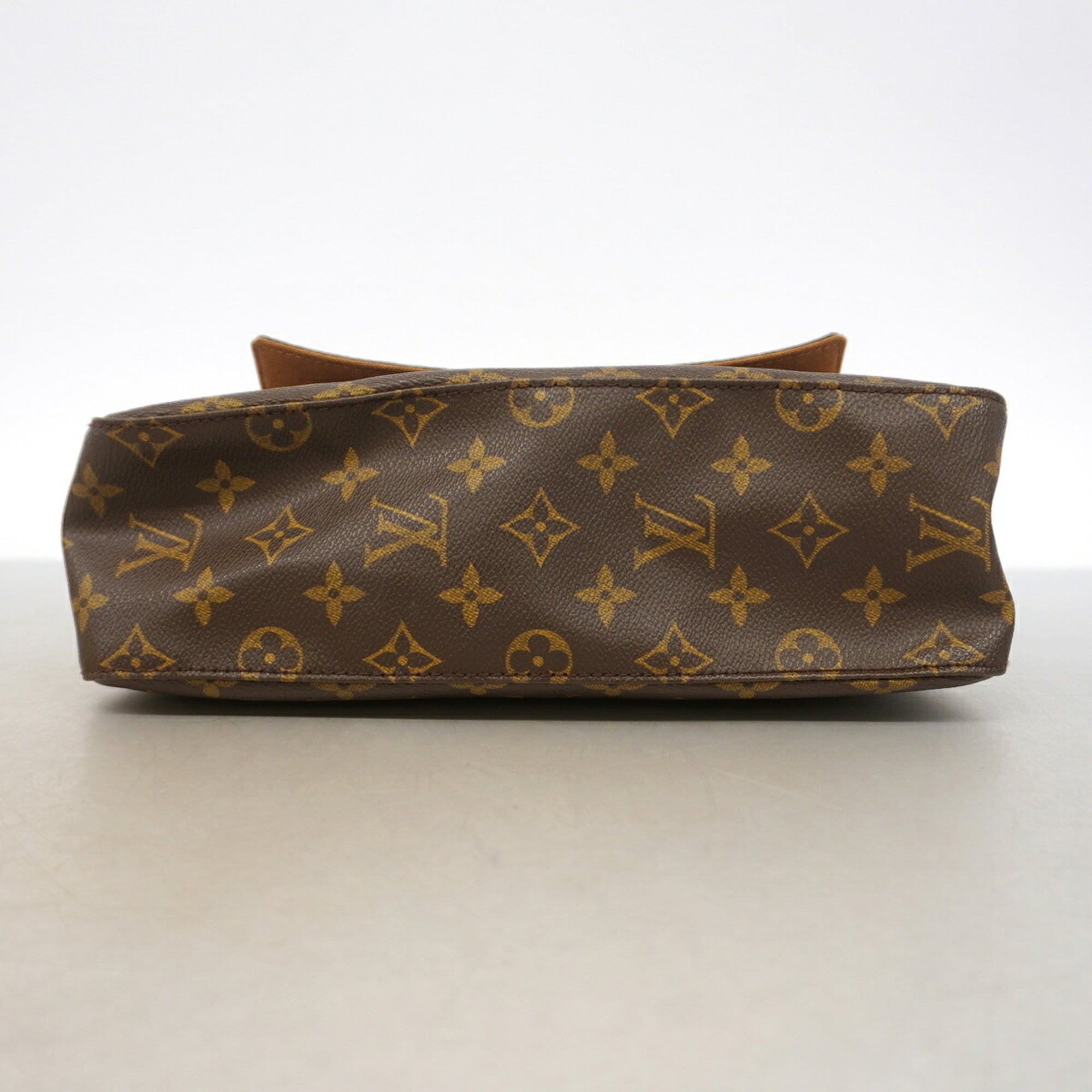 Louis Vuitton Brown Shoulder Bag (Pre-Owned)