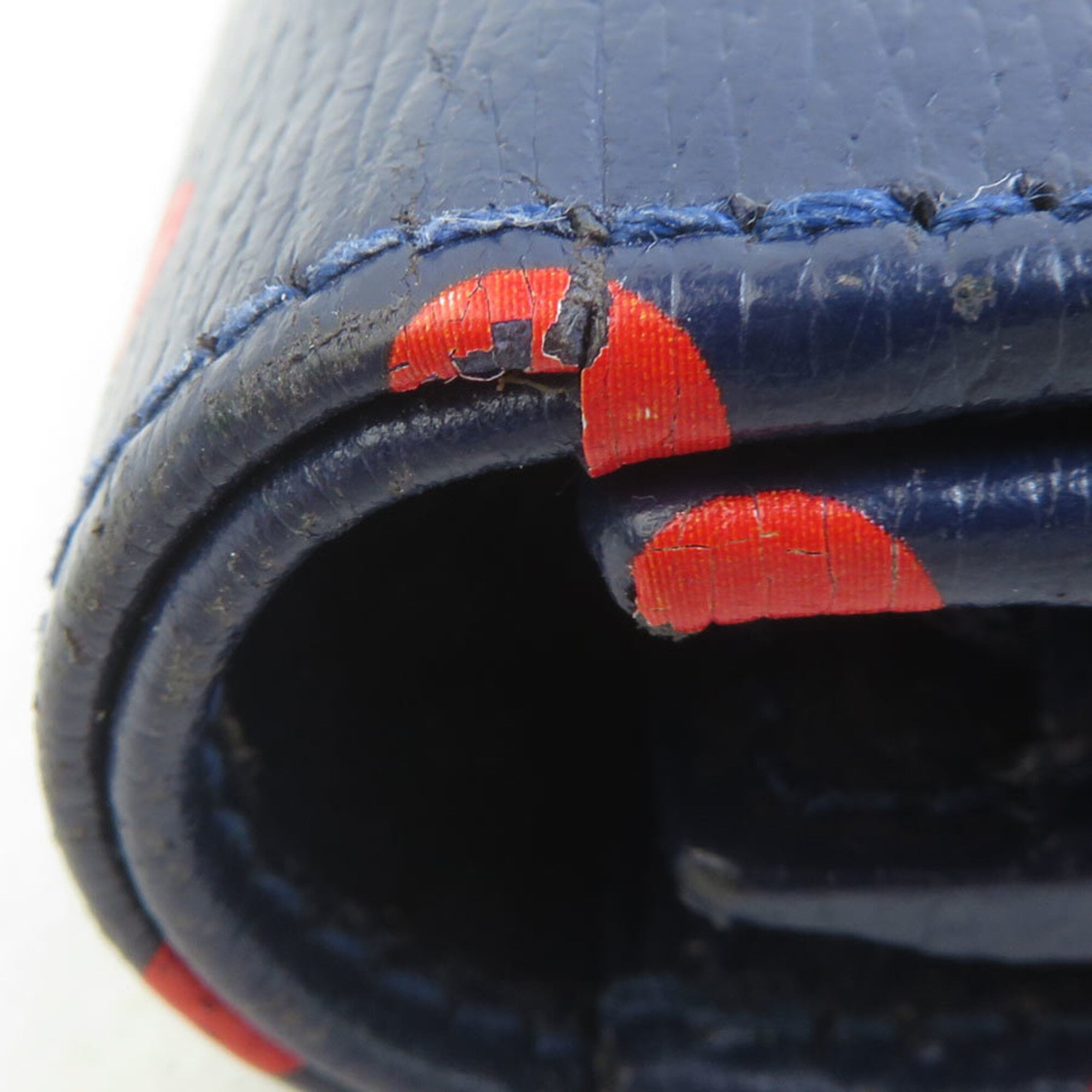 Gucci Navy Red Color Leather Wallet (Bi-Fold) (Pre-Owned)