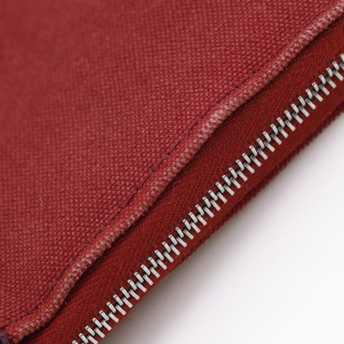 Hermes Red Color Canvas Long Wallet (Bi-Fold) (Pre-Owned)