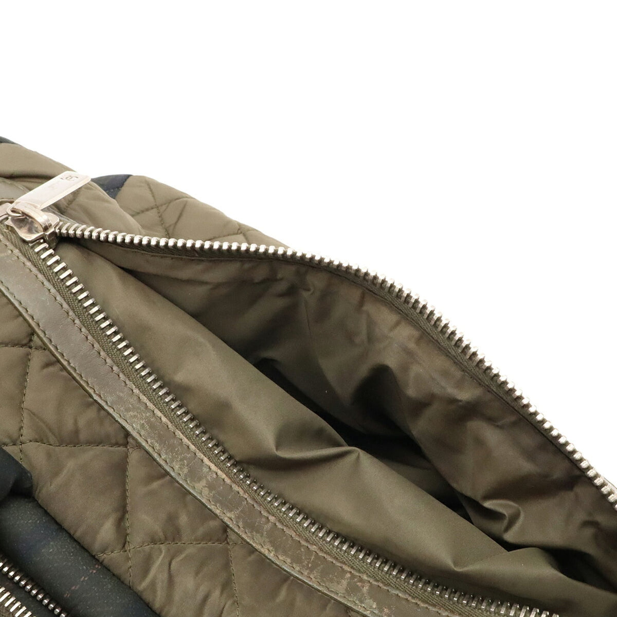 Chanel Green Khaki Nylon Leather Handbag (Pre-Owned)