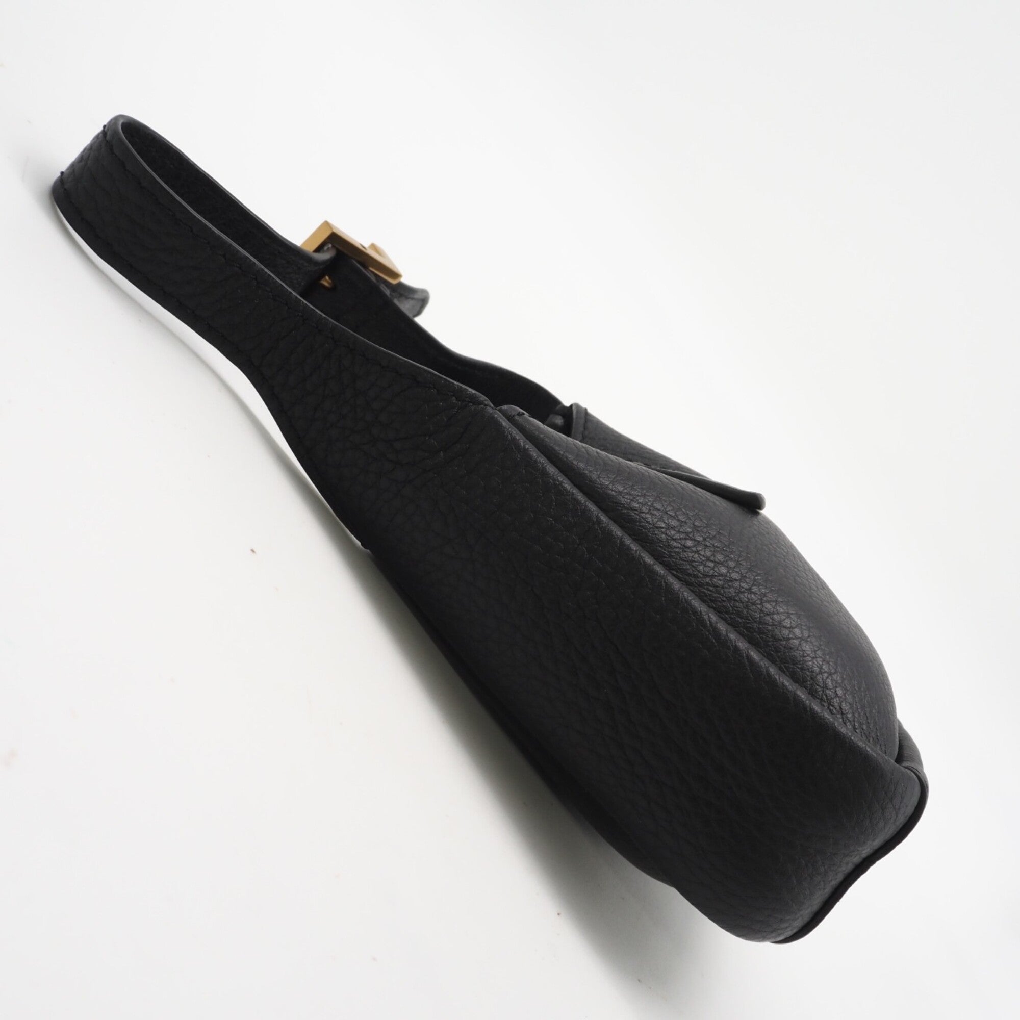 Yves Saint Laurent Black Leather Pouch (Pre-Owned)