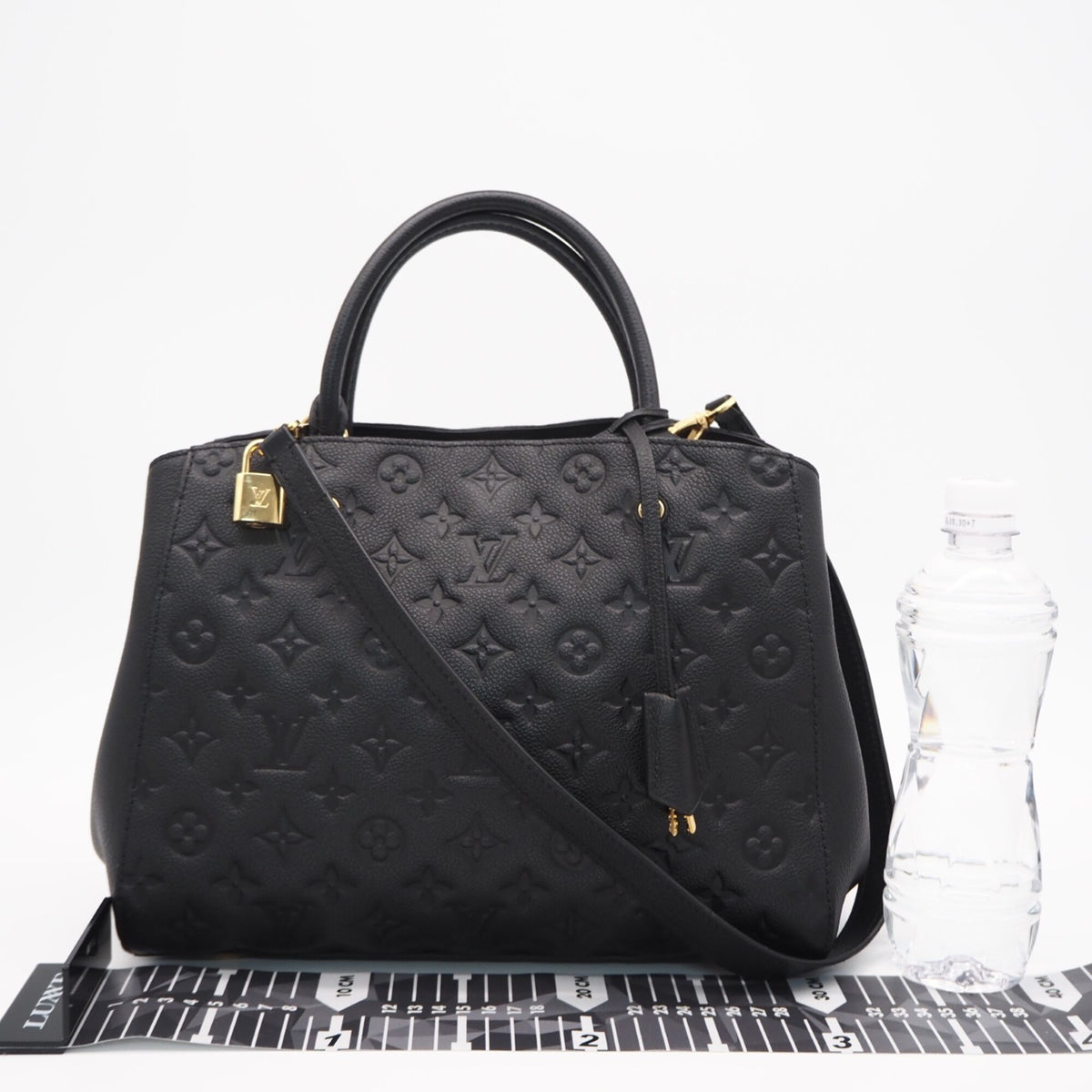 Louis Vuitton Black Leather Handbag Shoulder Bag (Pre-Owned)