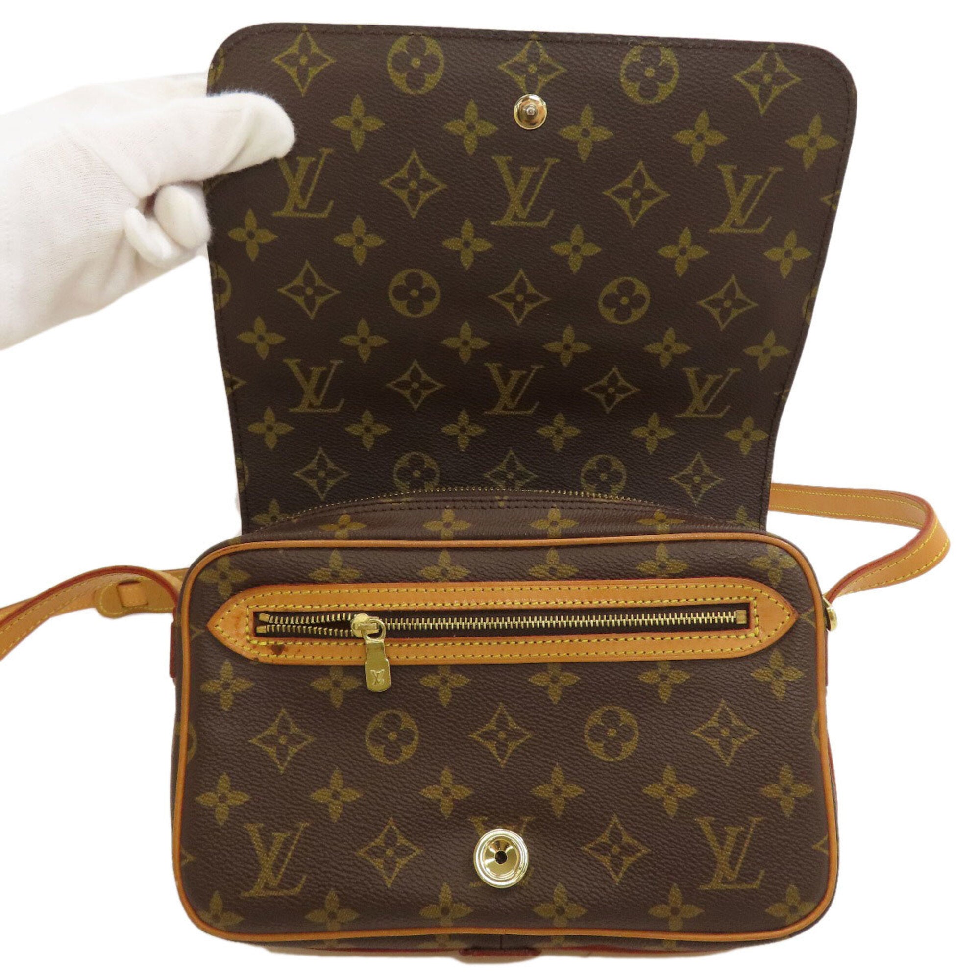 Louis Vuitton Monogram Monogram Shoulder Bag (Pre-Owned)