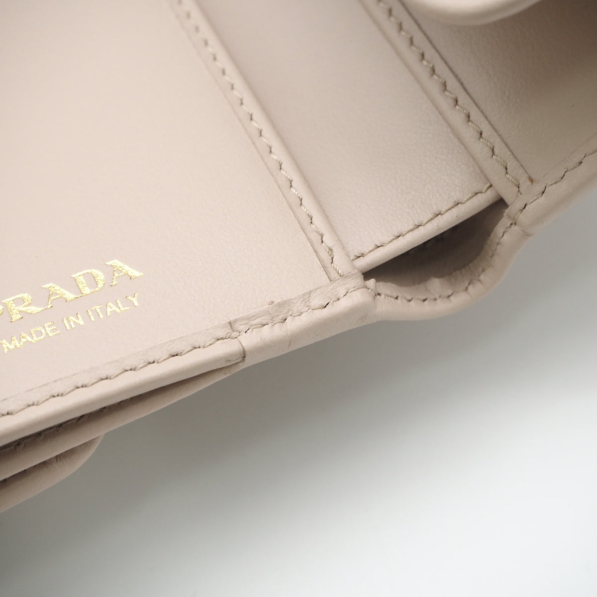 Prada Pink Leather Wallet (Tri-Fold) (Pre-Owned)