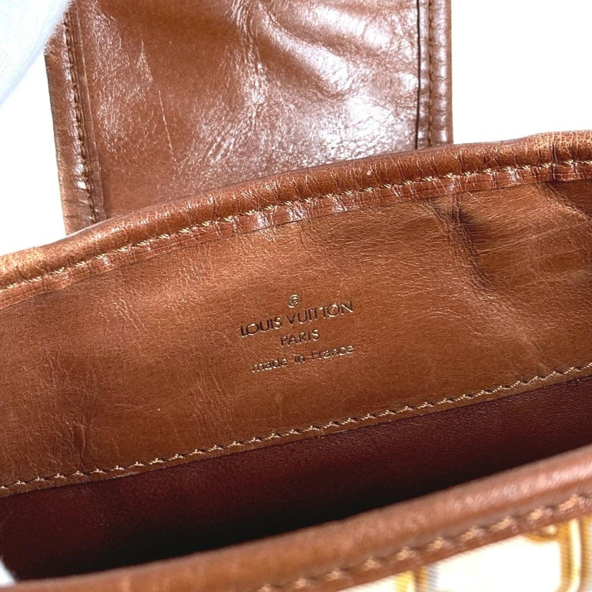 Louis Vuitton Brown White Vinyl Leather Shoulder Bag (Pre-Owned)