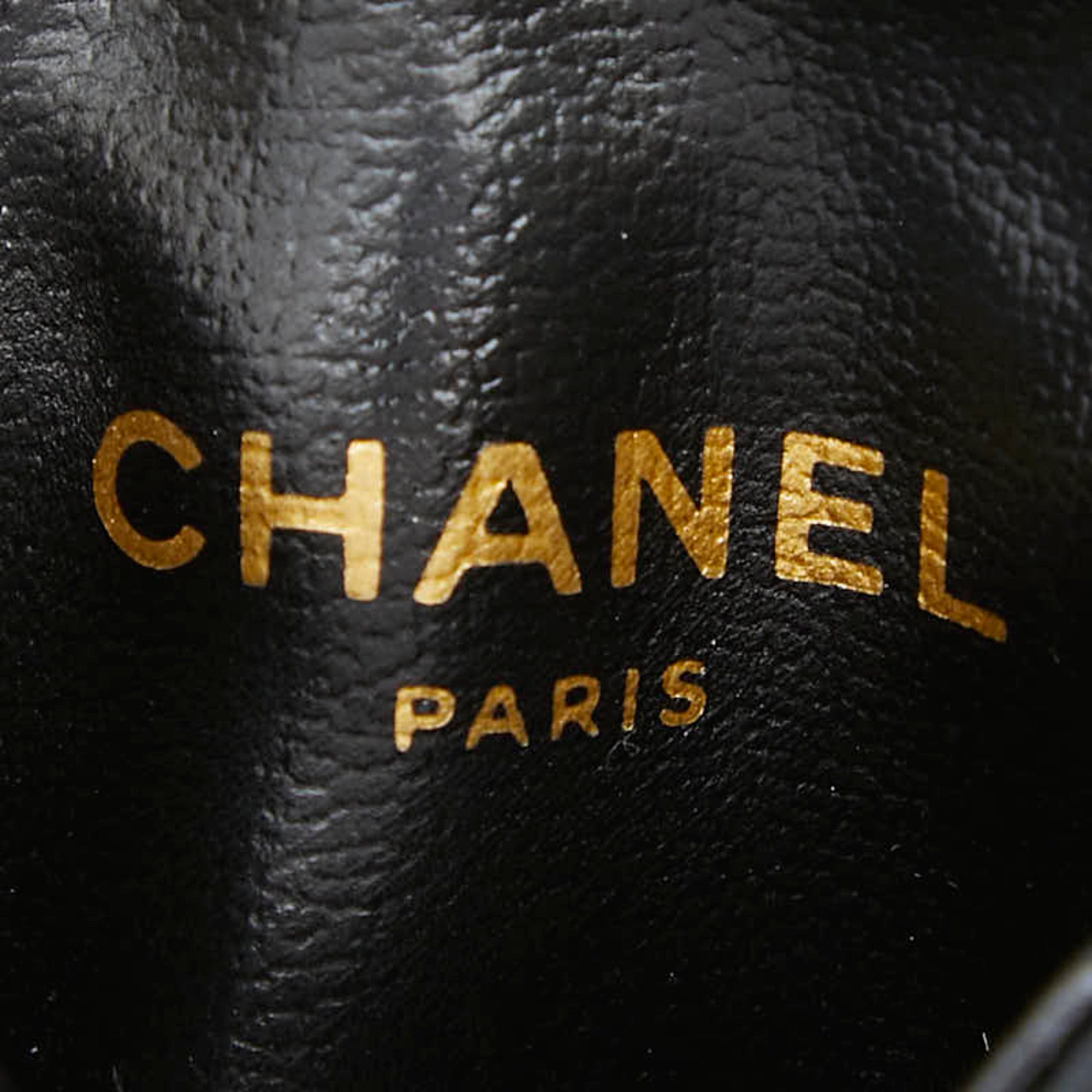 Chanel Black Satin Leather Pouch Shoulder Bag (Pre-Owned)