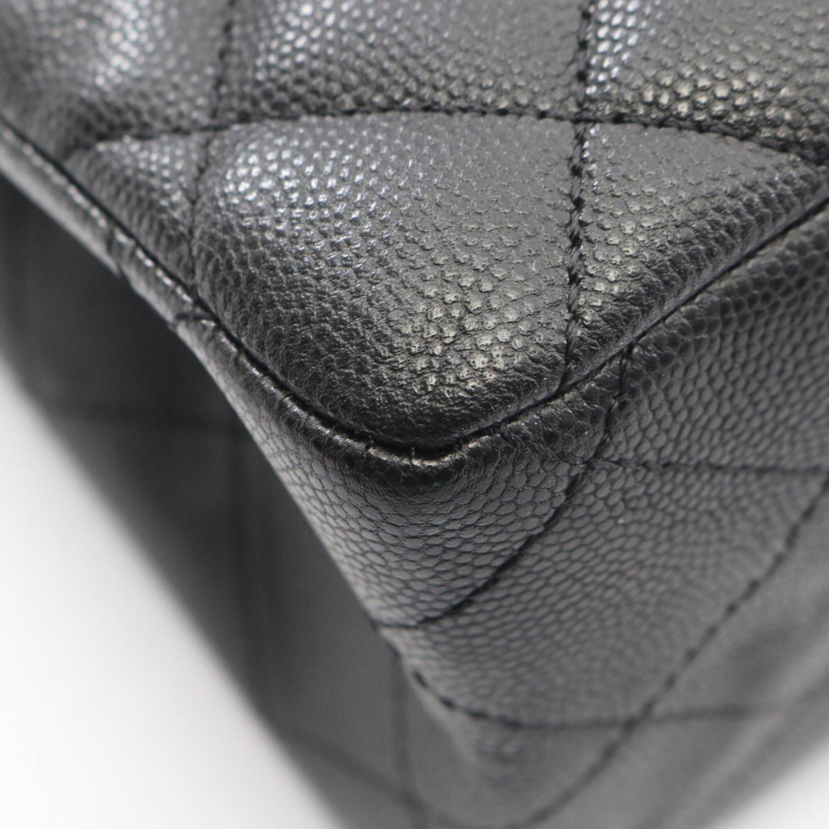 Chanel Black Grained Calfskin Handbag Shoulder Bag (Pre-Owned)