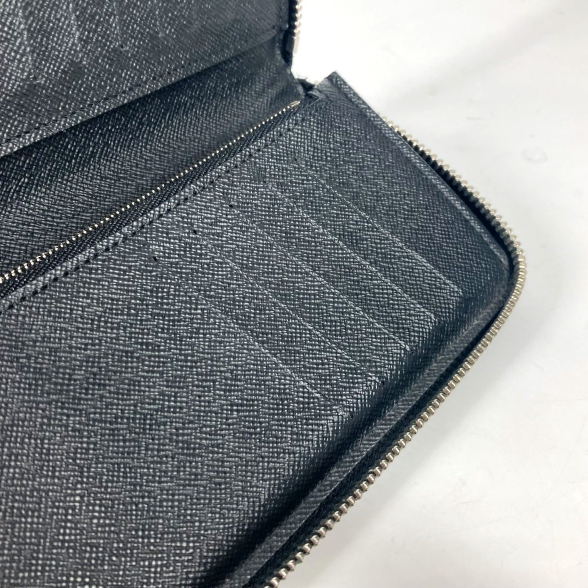 Louis Vuitton Black Damier Graphite Long Wallet (Bi-Fold) (Pre-Owned)