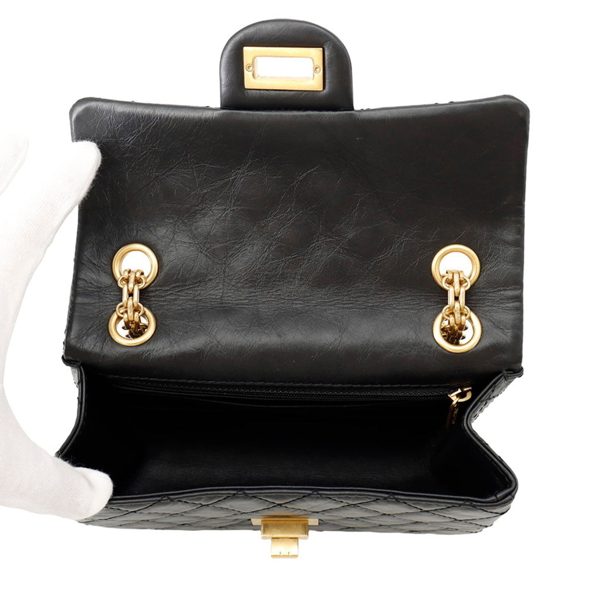 Chanel Matelasse Black Leather Handbag Shoulder Bag (Pre-Owned)