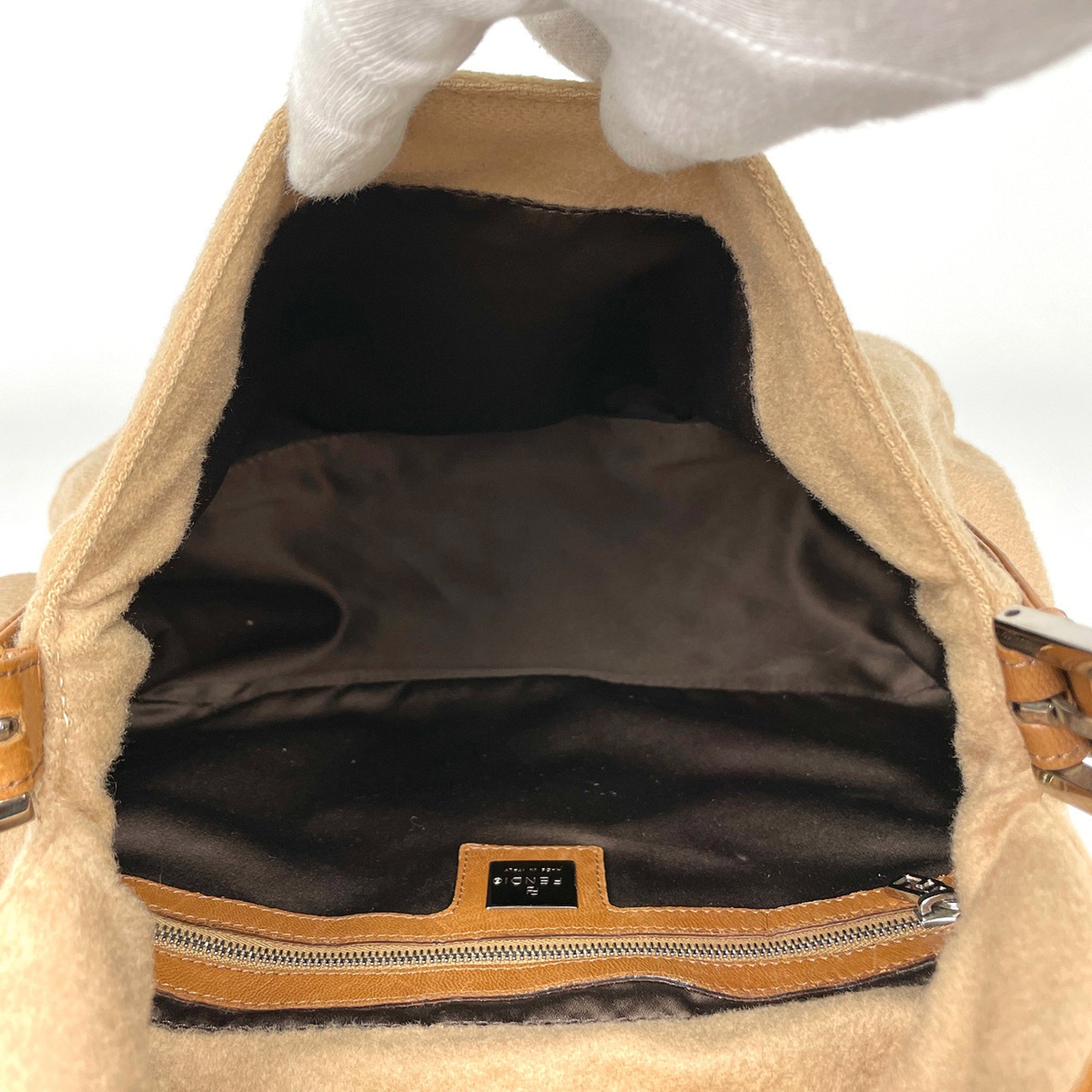 Fendi Beige Brown Fabric Shoulder Bag (Pre-Owned)