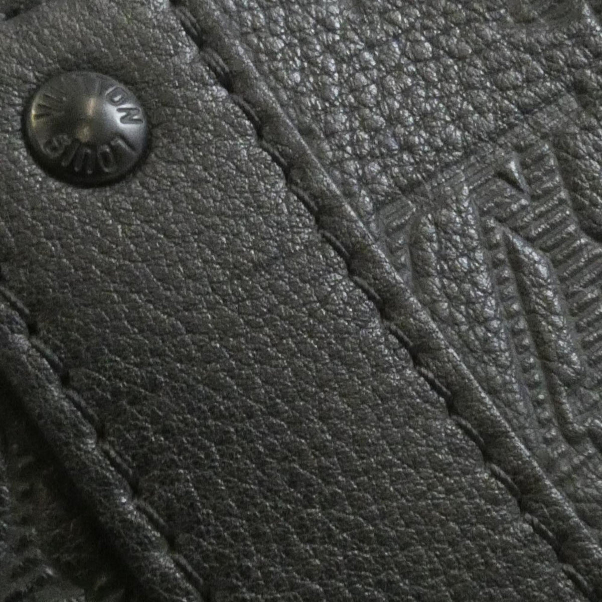 Louis Vuitton Black Leather Boston Bag (Pre-Owned)